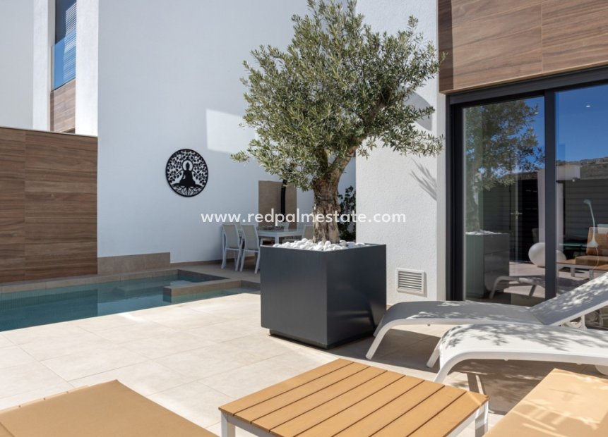 Reventa - Casa Adosada -
Benijofar