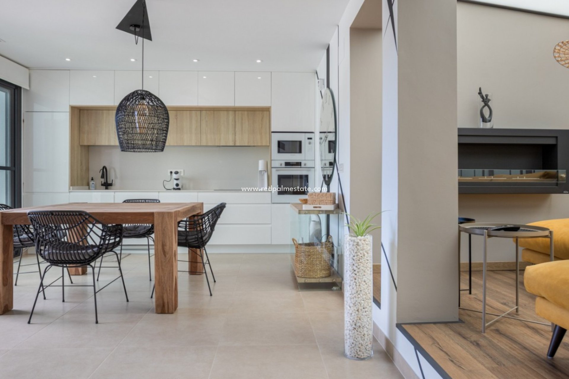 Reventa - Casa Adosada -
Benijofar