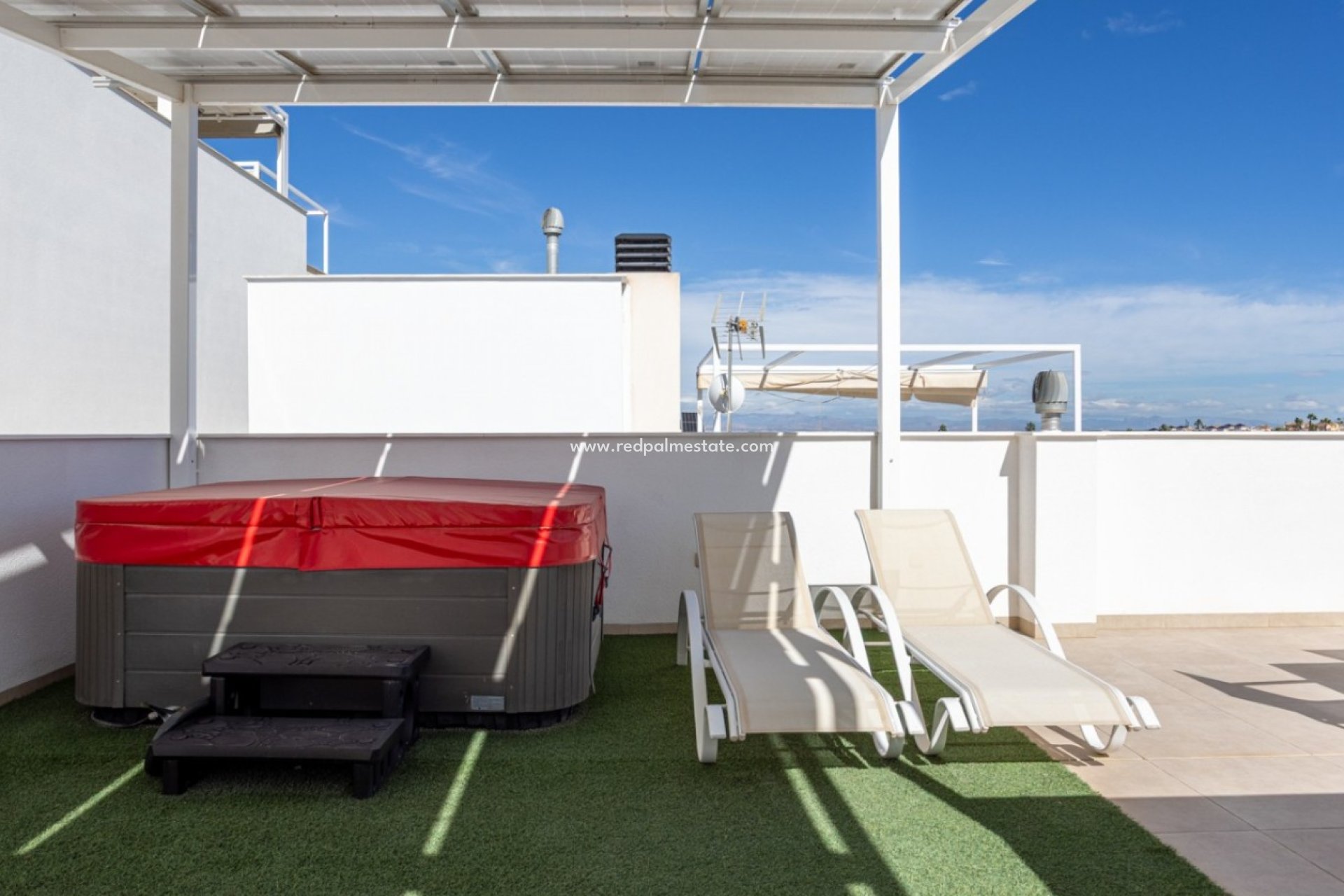 Reventa - Casa Adosada -
Benijofar