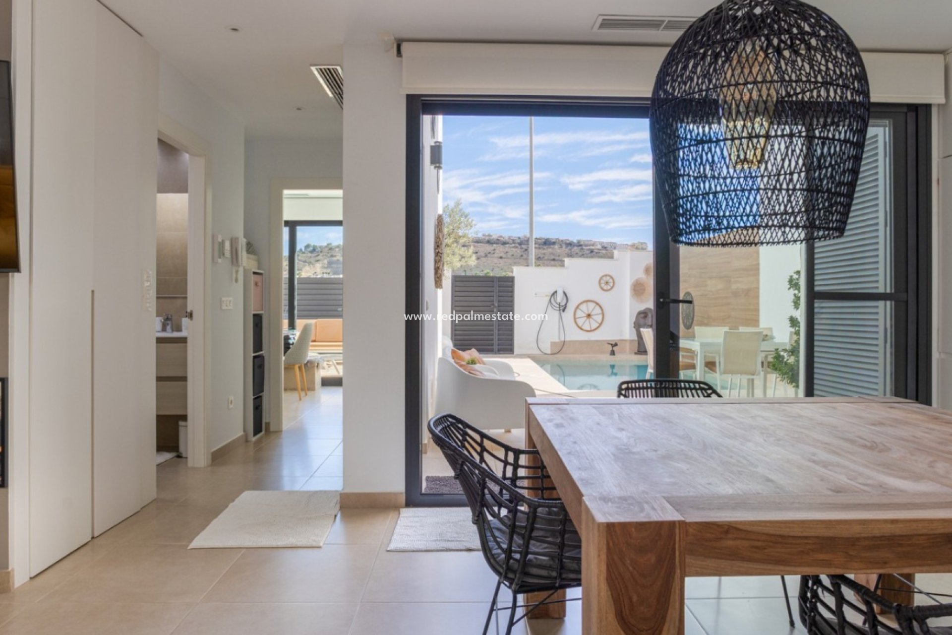 Reventa - Casa Adosada -
Benijofar