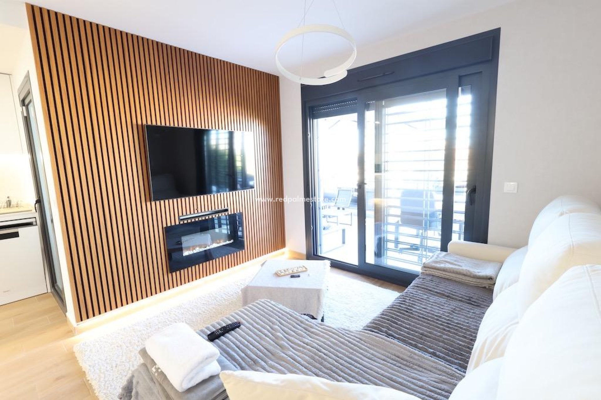 Reventa - Casa Adosada -
Busot - Urbanizacion valle dorado