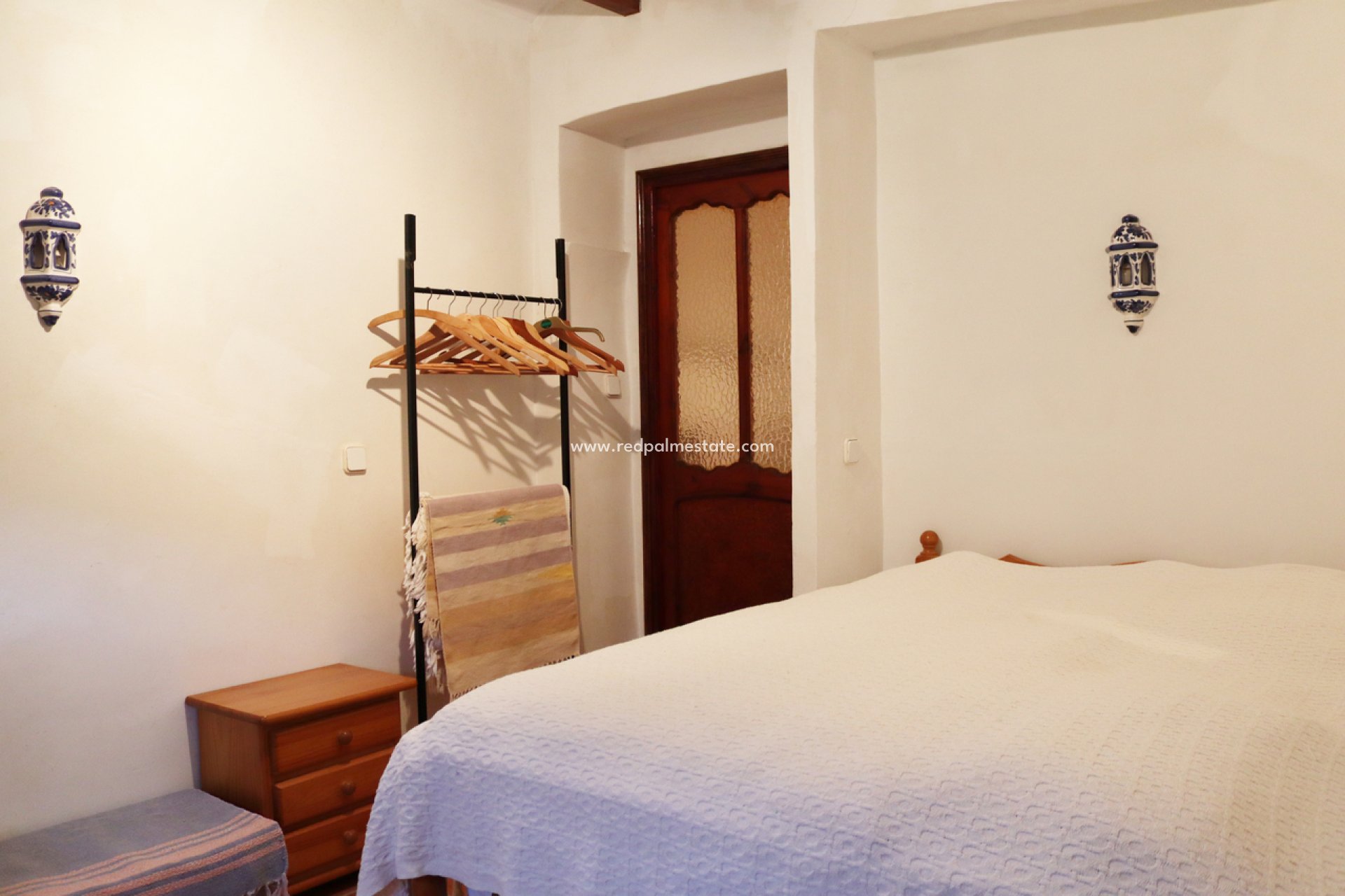 Reventa - Casa Adosada -
Castell de Castells - Inland