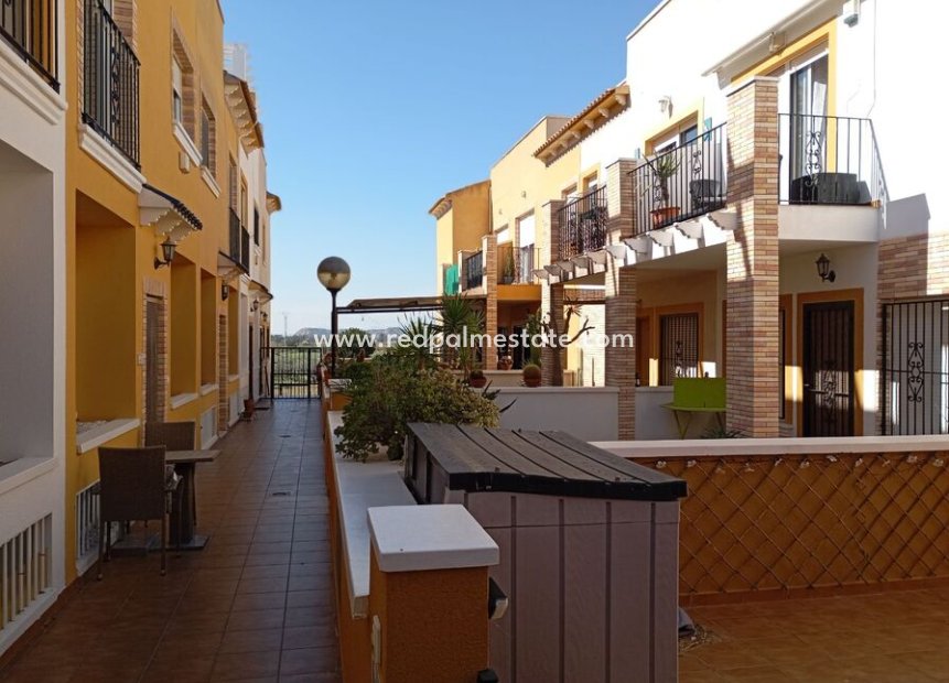 Reventa - Casa Adosada -
Catral - Costa Blanca
