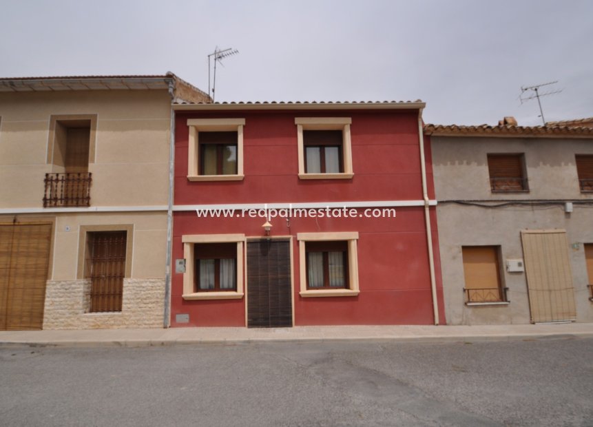 Reventa - Casa Adosada -
Chinorlet - Inland