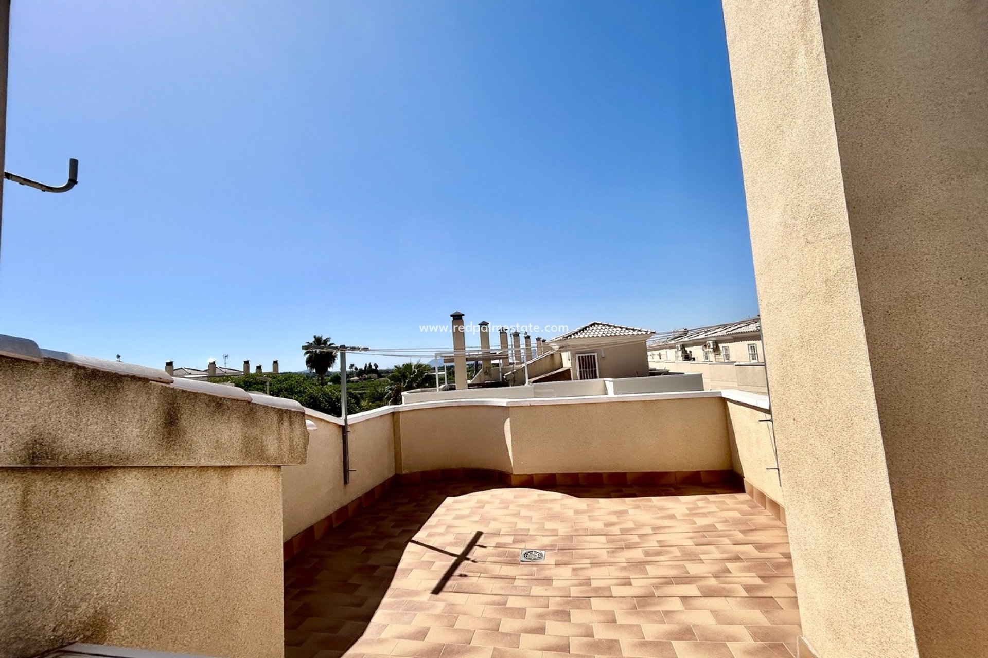 Reventa - Casa Adosada -
Daya Vieja - Costa Blanca
