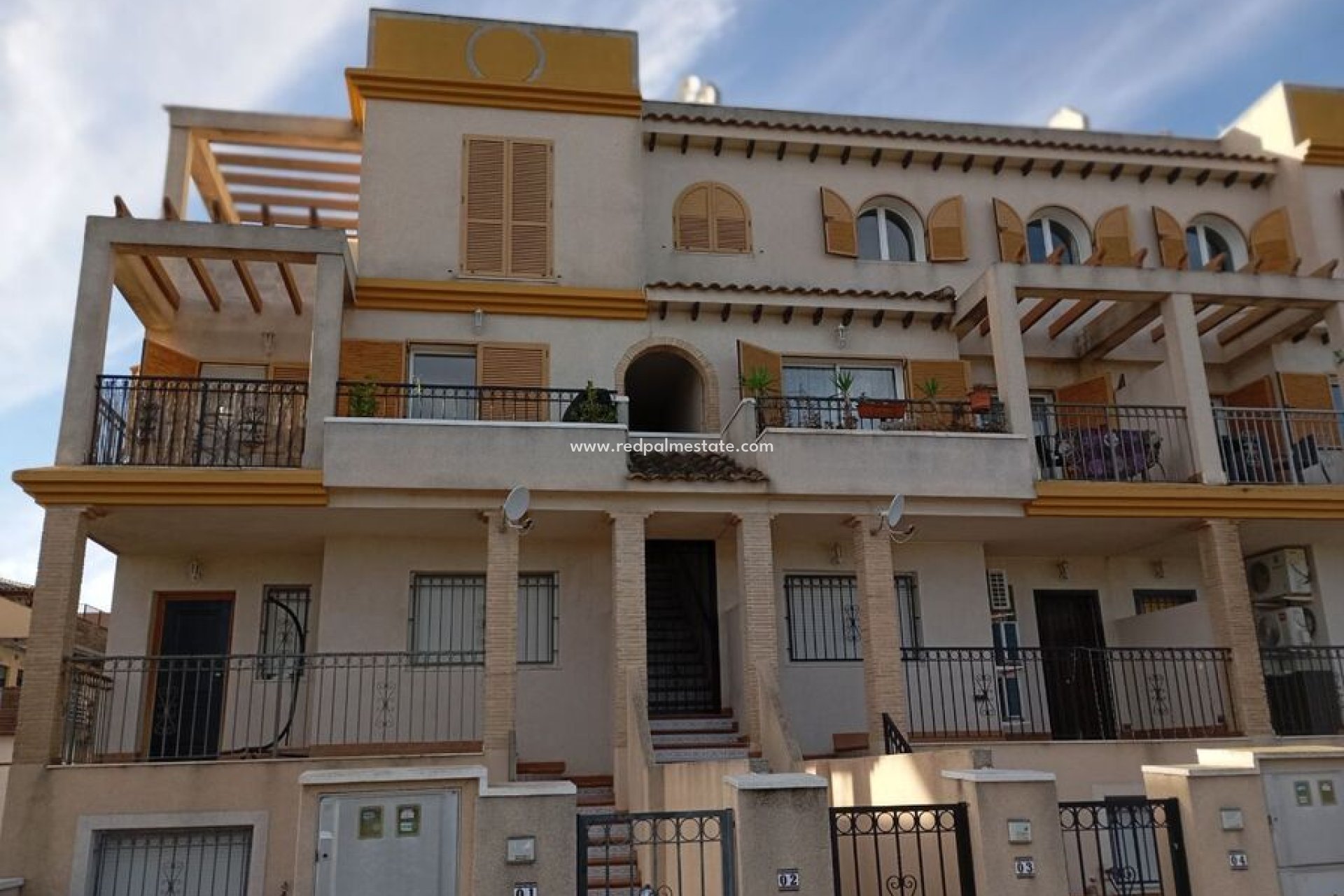 Reventa - Casa Adosada -
Daya Vieja - Costa Blanca