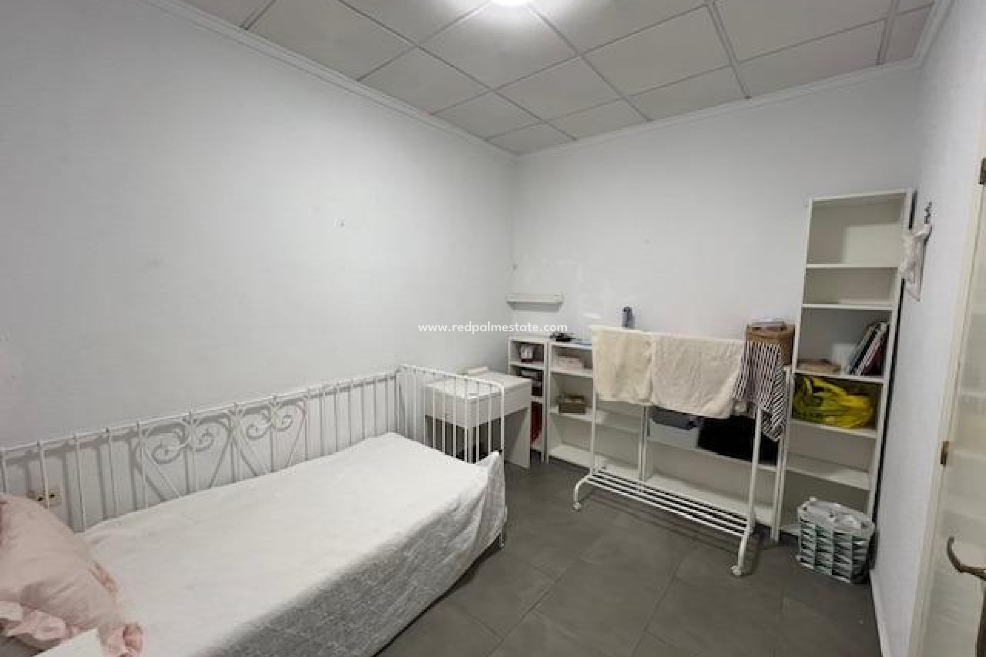 Reventa - Casa Adosada -
Dolores