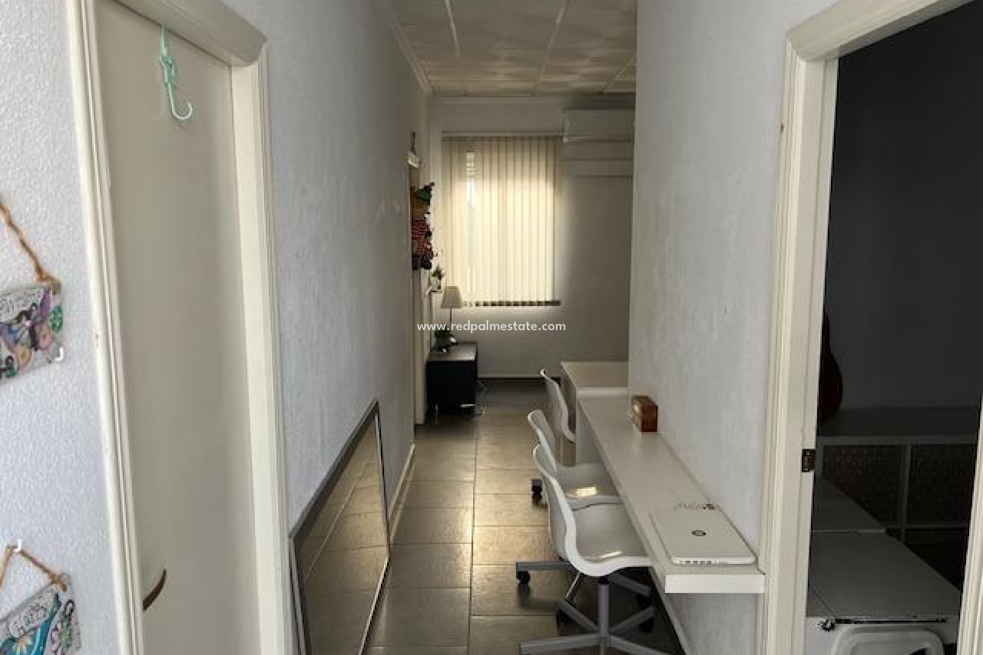 Reventa - Casa Adosada -
Dolores