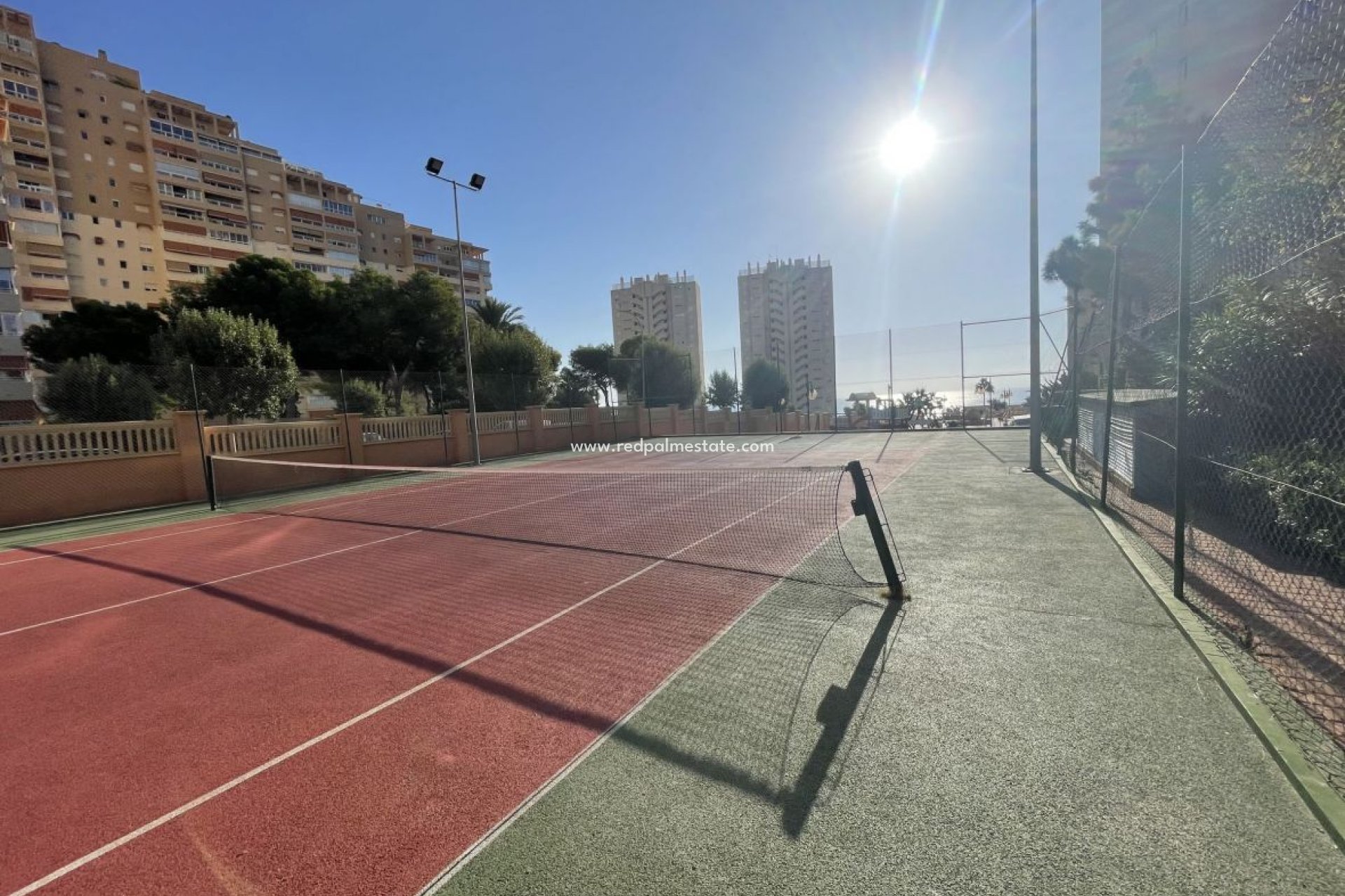 Reventa - Casa Adosada -
El Campello - Costa Blanca