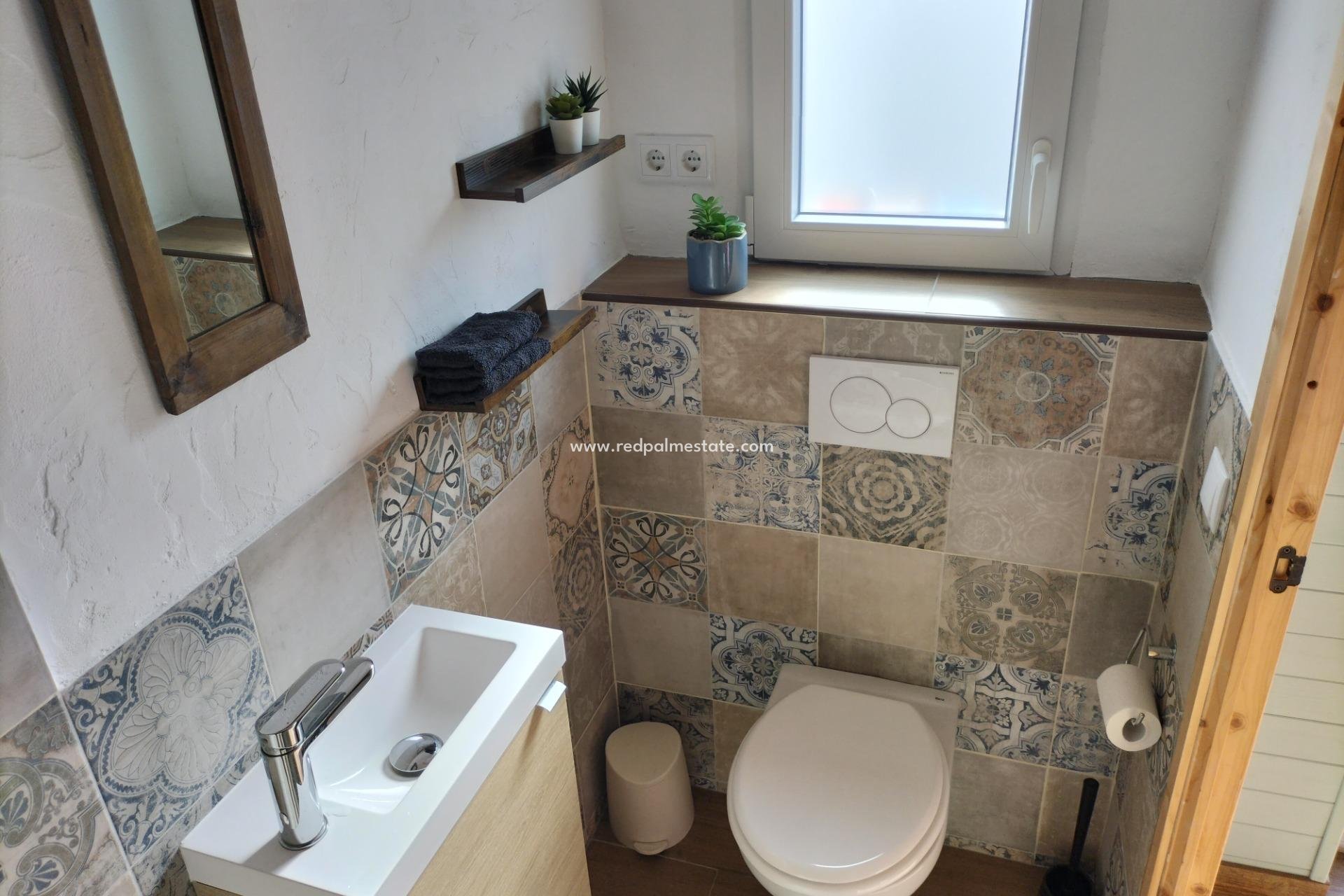 Reventa - Casa Adosada -
Formentera del Segura - Centro