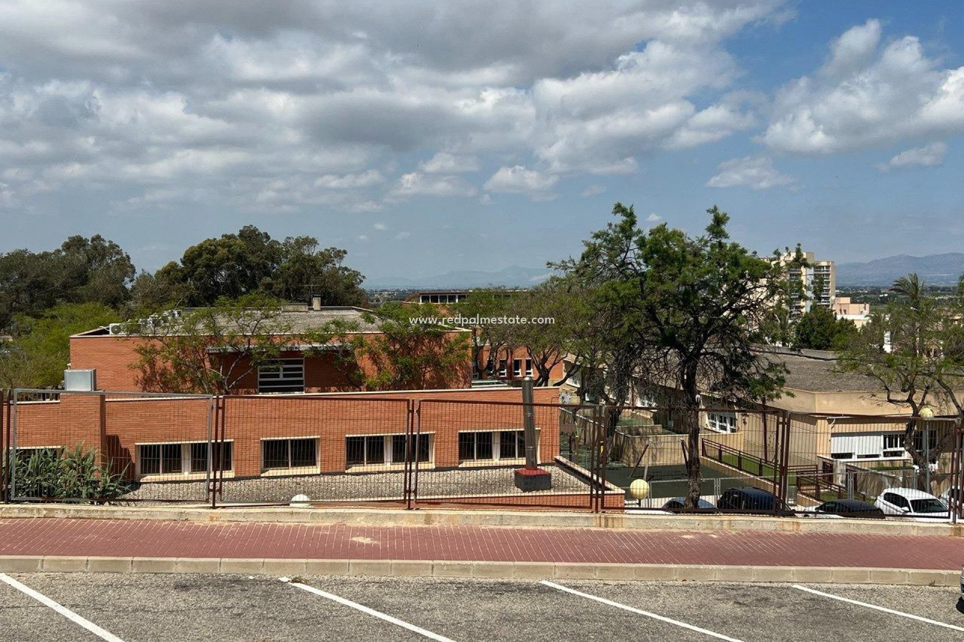 Reventa - Casa Adosada -
Guardamar del Segura - CENTRO