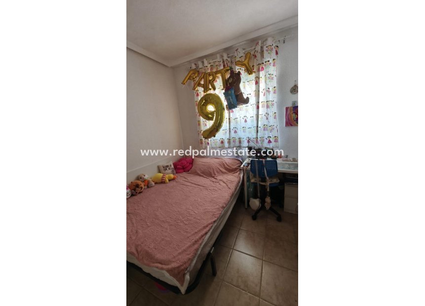 Reventa - Casa Adosada -
Guardamar del Segura - El Edén - Los Estaños