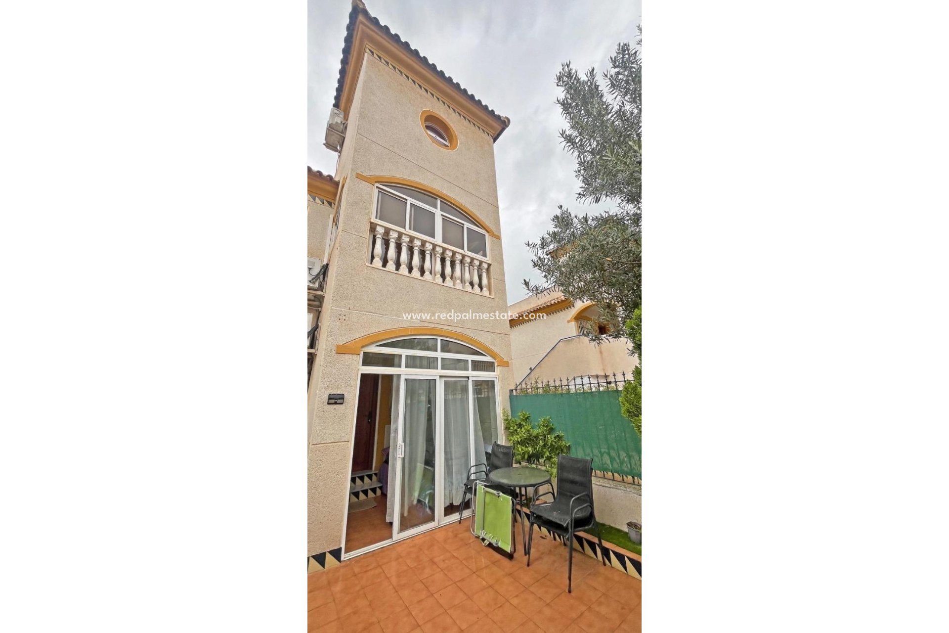Reventa - Casa Adosada -
Guardamar del Segura - El Edén - Los Estaños