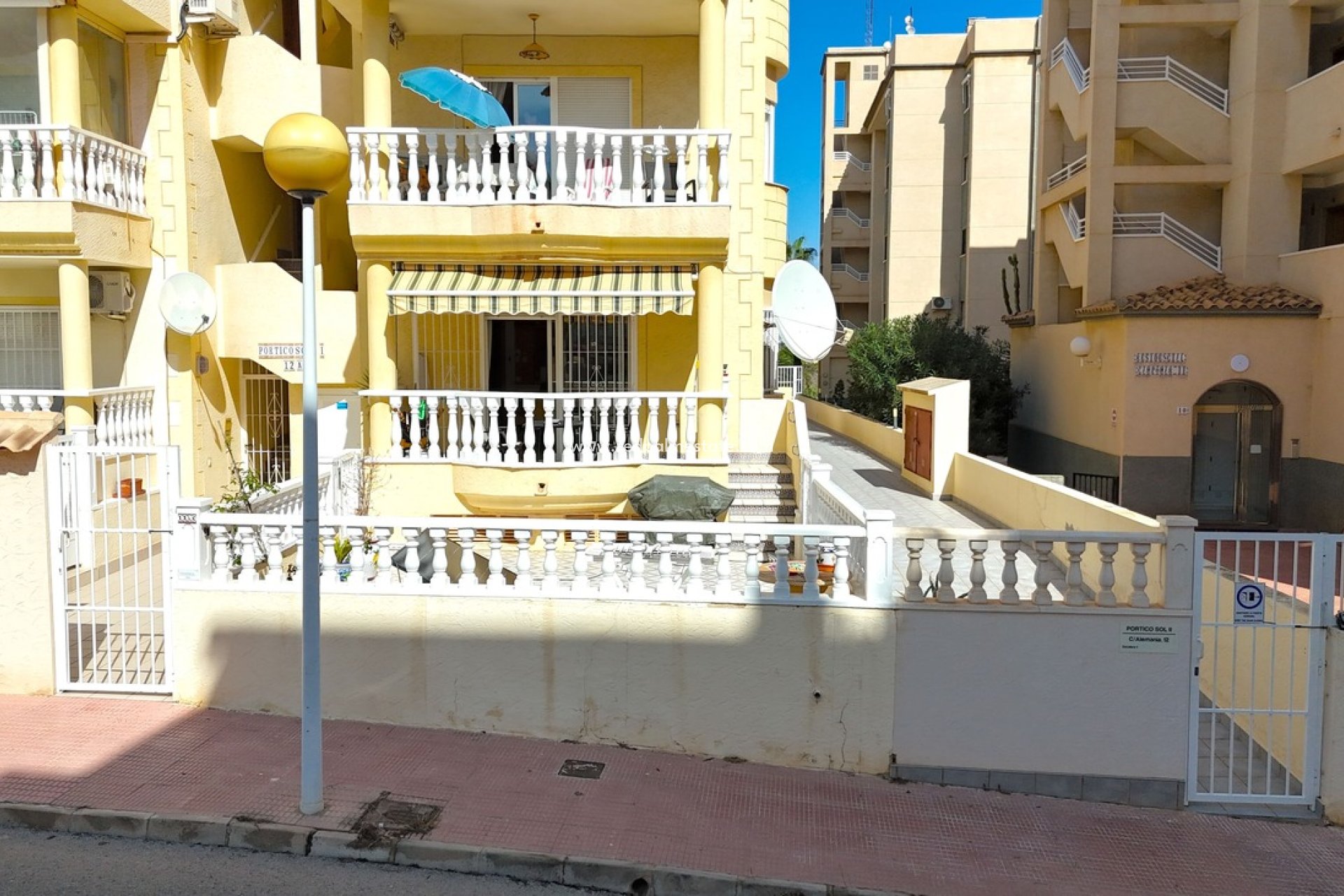 Reventa - Casa Adosada -
Guardamar del Segura - Guardamar