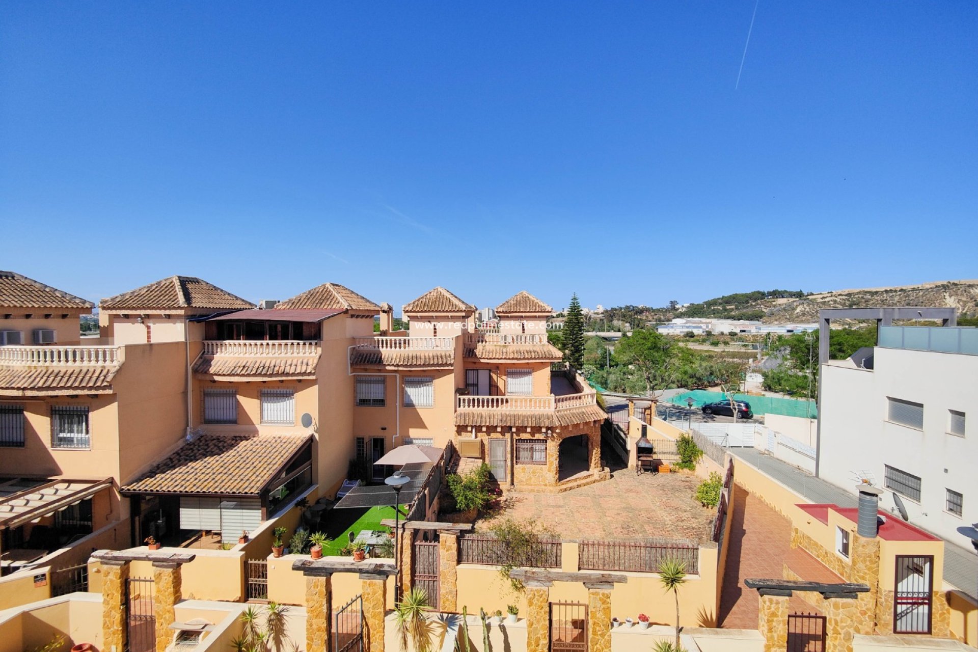 Reventa - Casa Adosada -
Guardamar del Segura - Guardamar