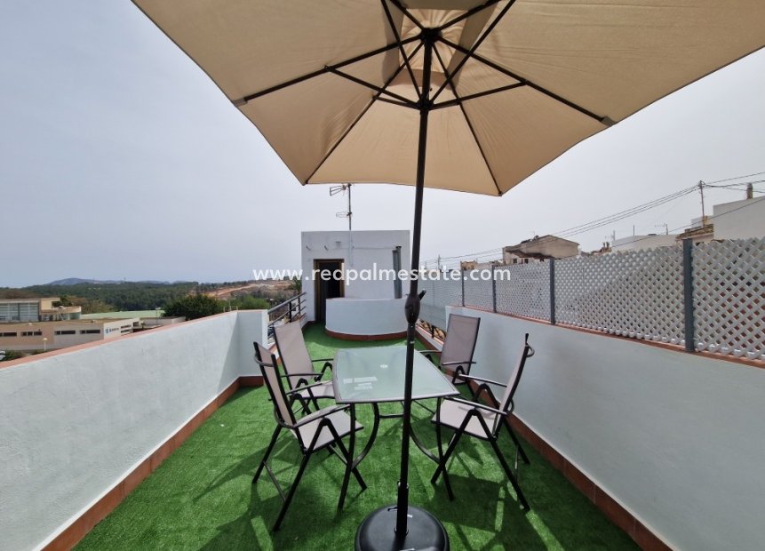 Reventa - Casa Adosada -
La Nucía - Costa Blanca