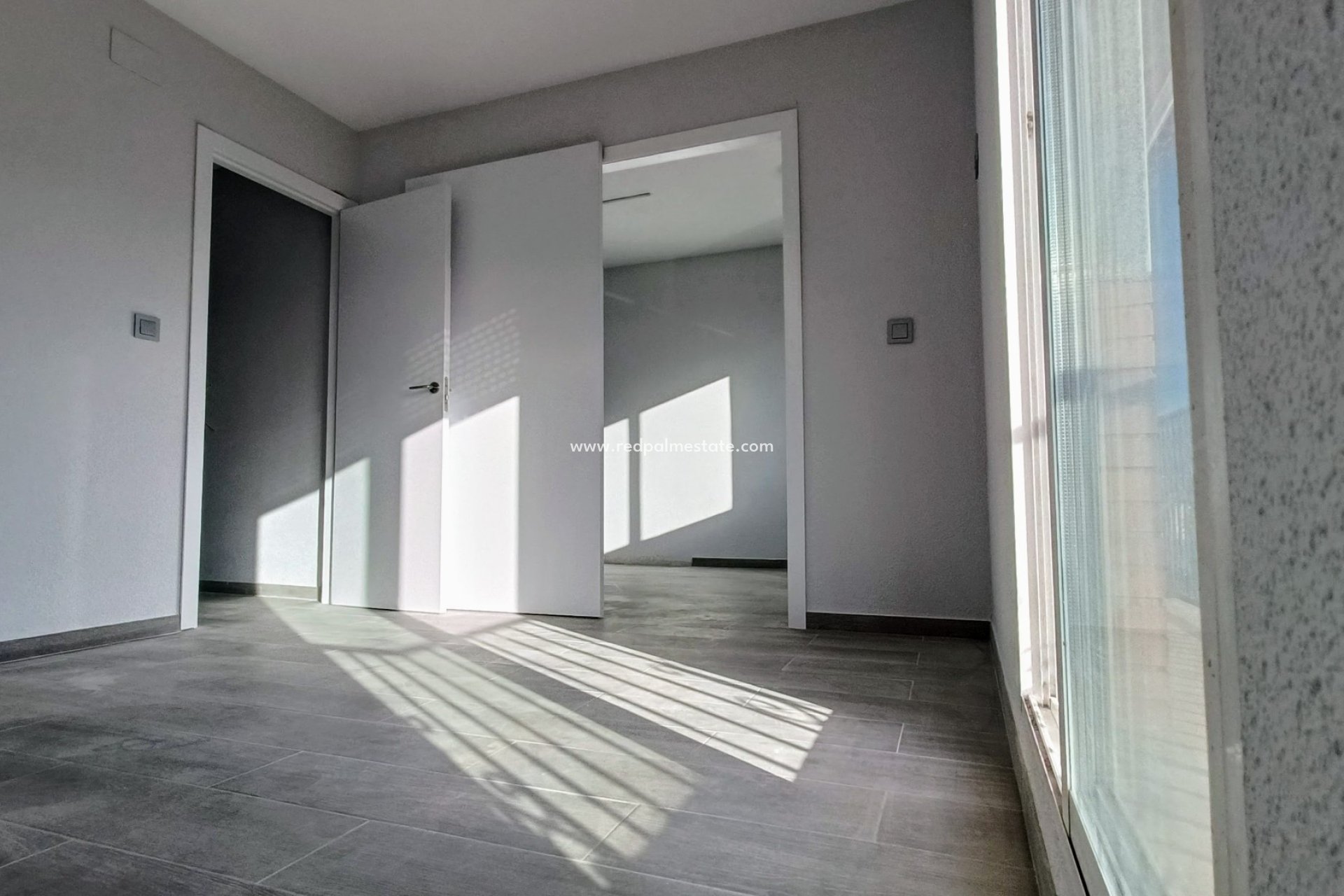 Reventa - Casa Adosada -
La Romana - Inland