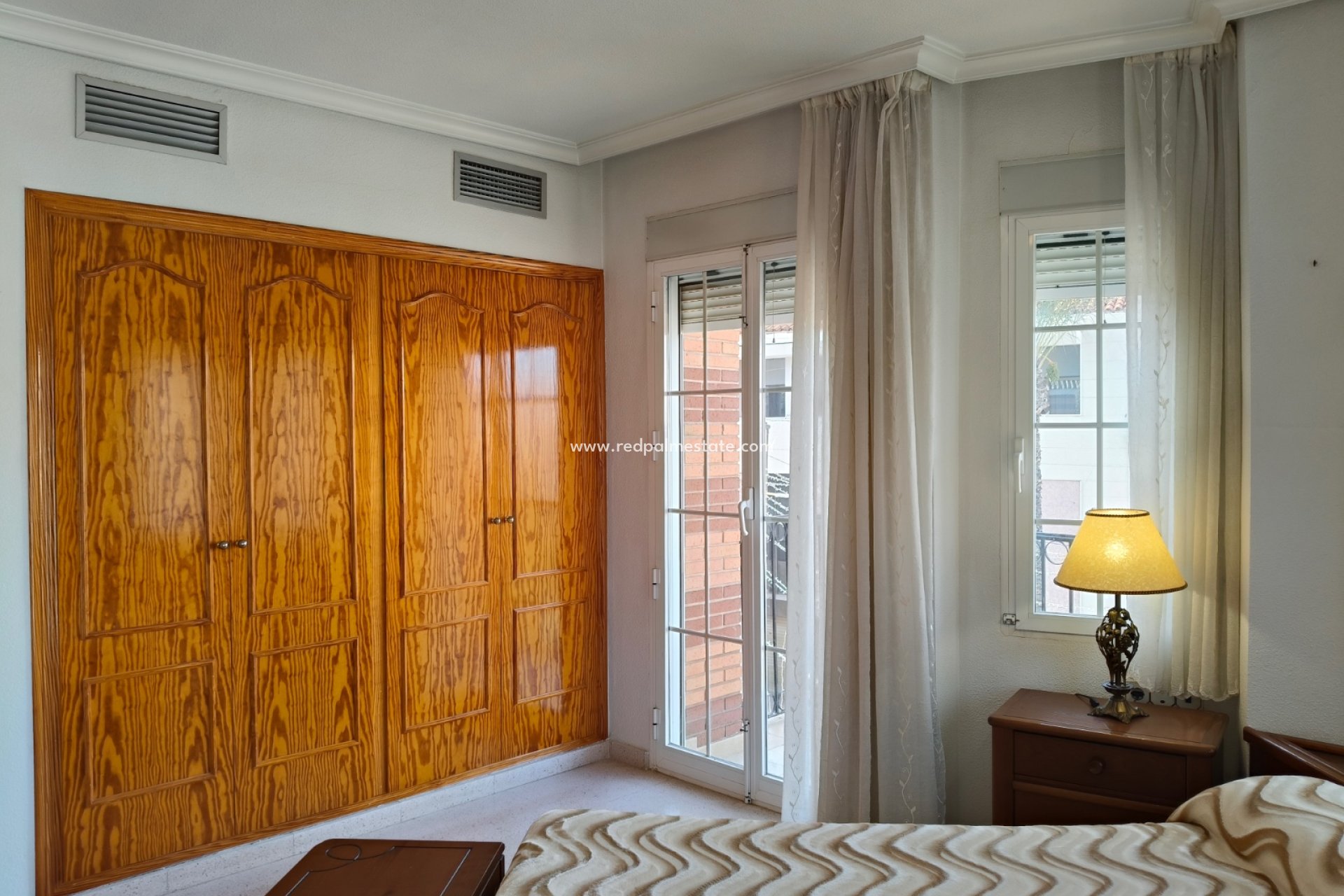 Reventa - Casa Adosada -
La Romana - Inland