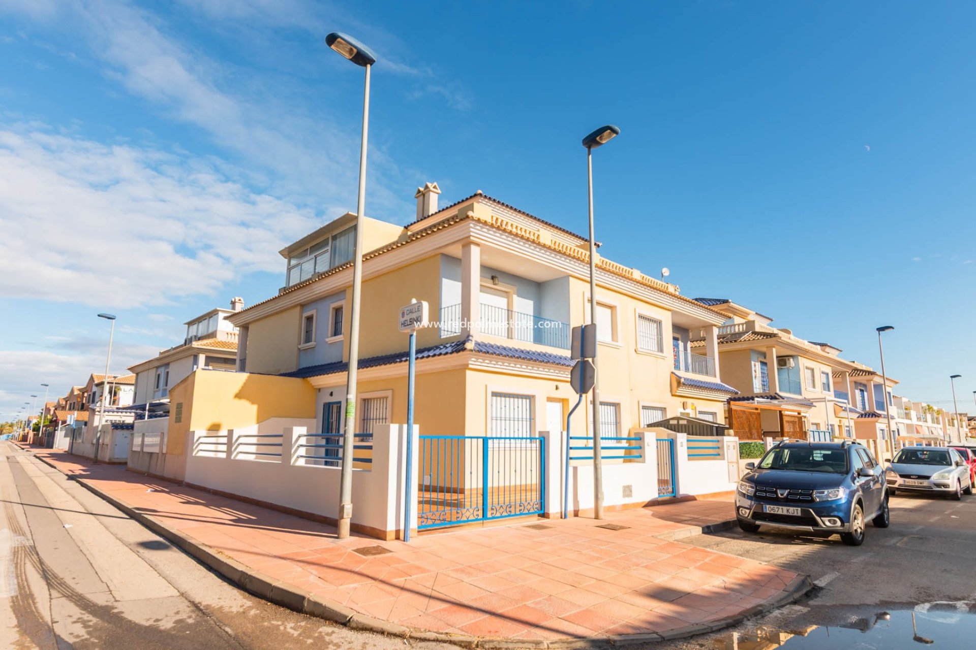 Reventa - Casa Adosada -
Los Alczares - Los Alcazares