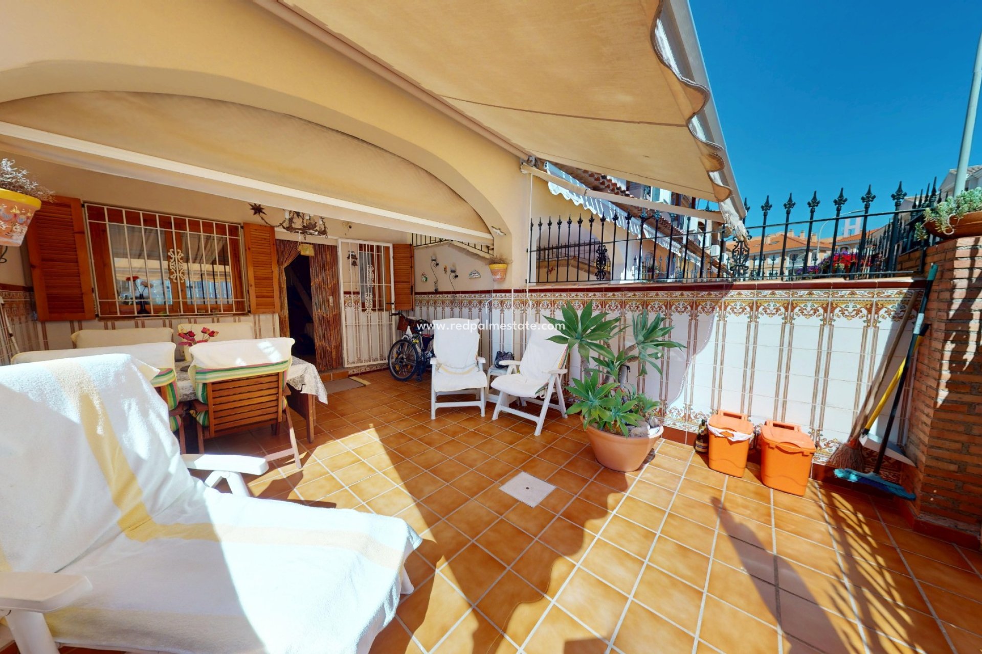 Reventa - Casa Adosada -
Los Alczares - Los Alcazares