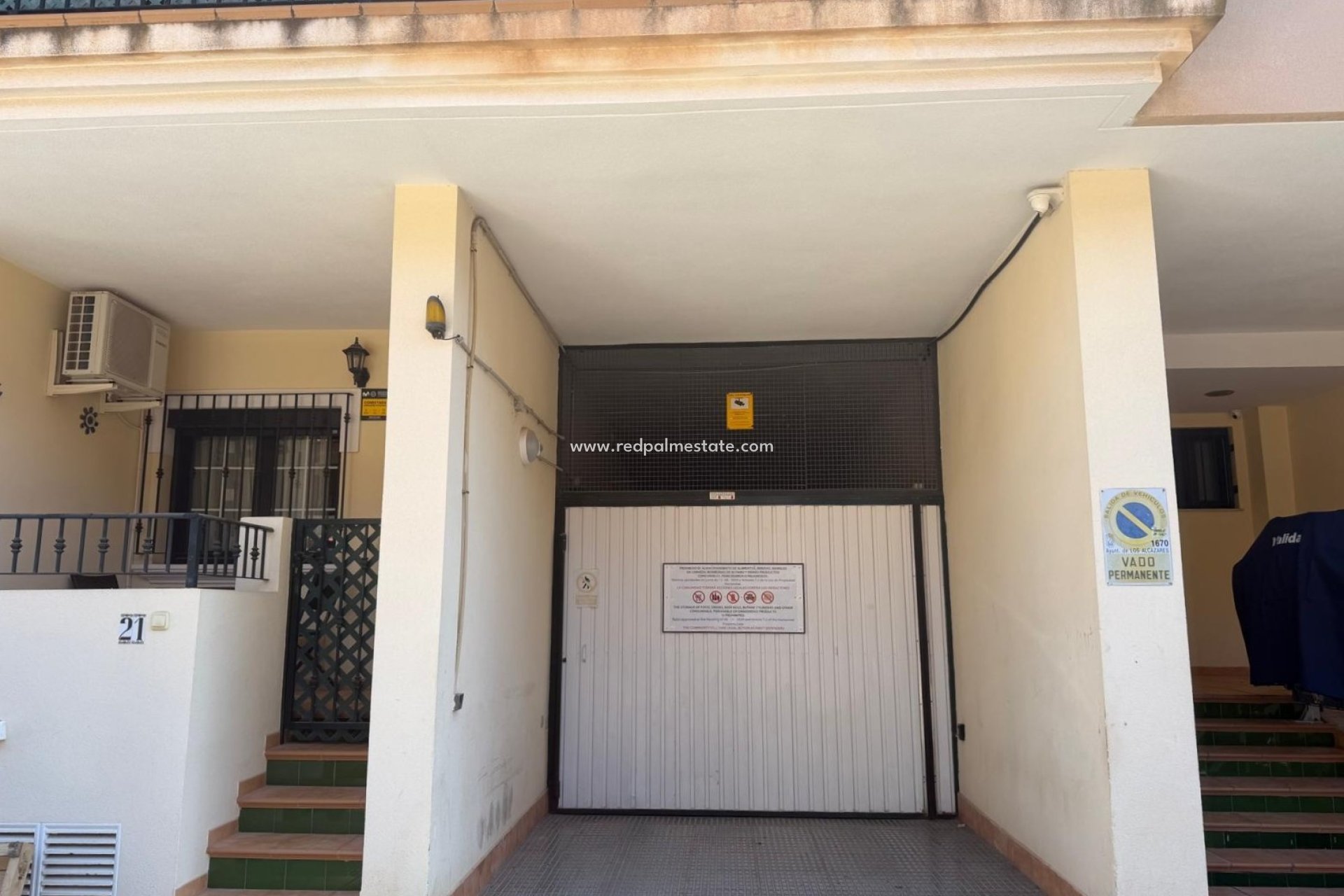 Reventa - Casa Adosada -
Los Alczares - Los Alcazares