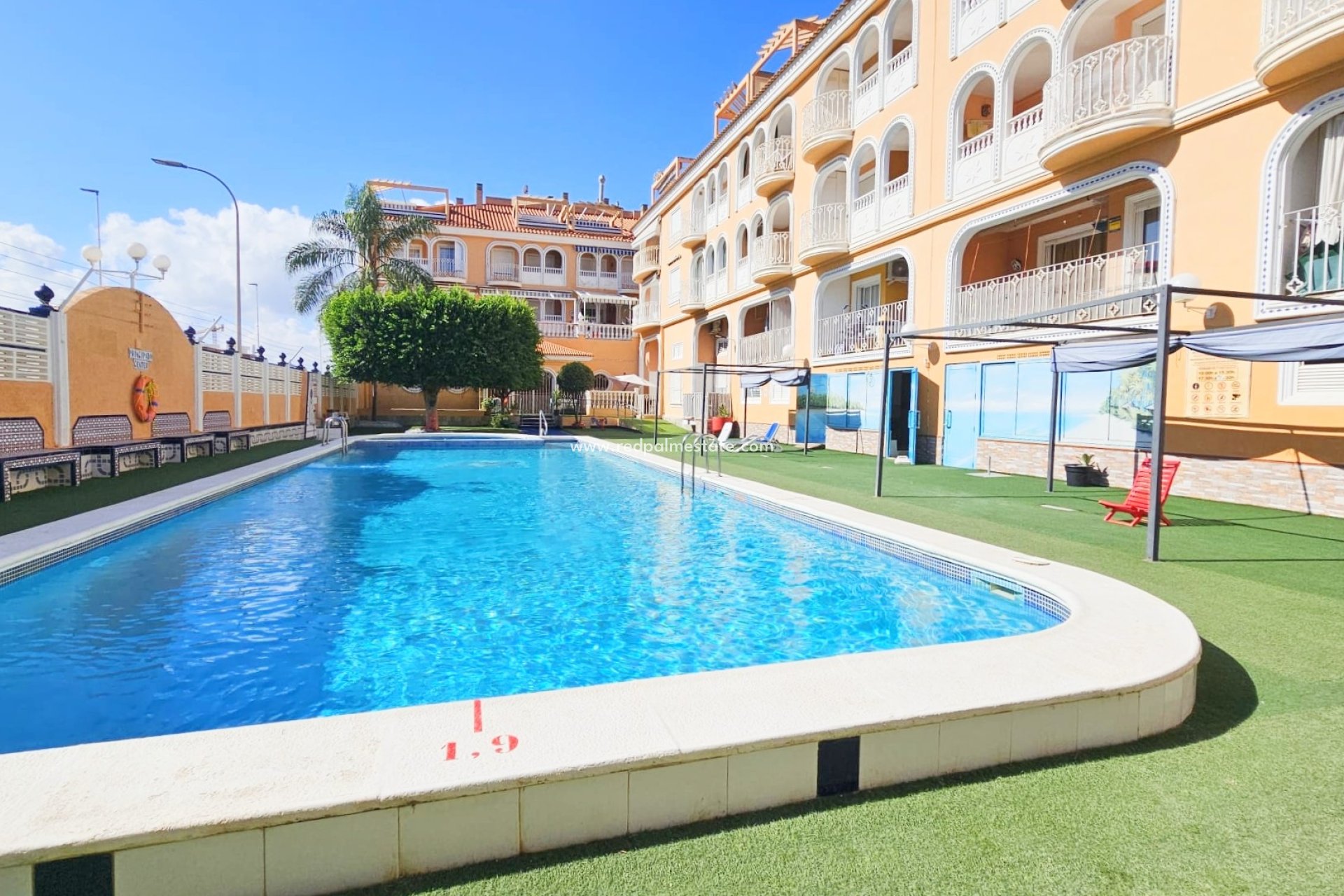 Reventa - Casa Adosada -
Los Alczares - Los Alcazares