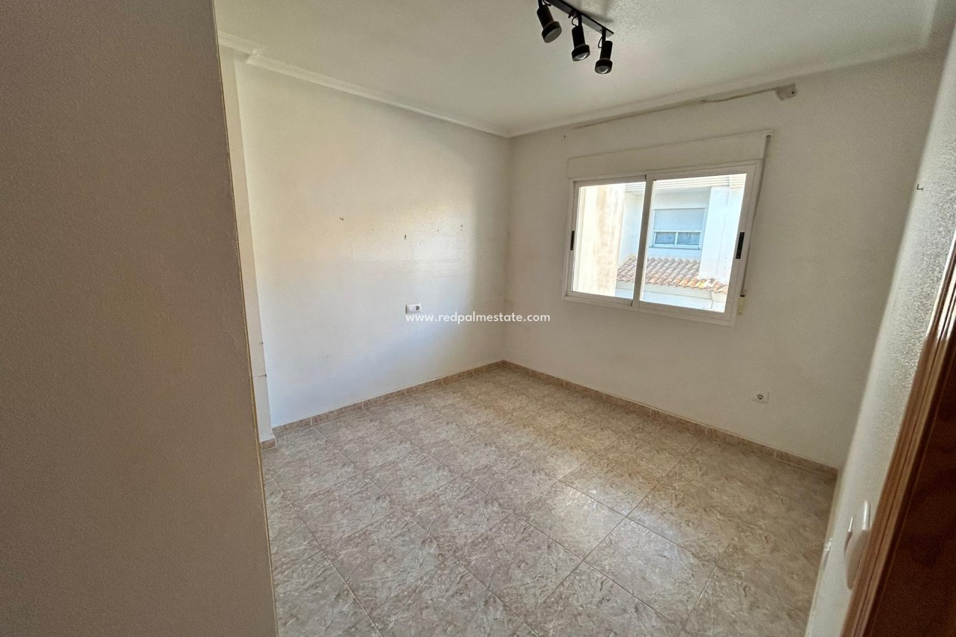 Reventa - Casa Adosada -
Los Alczares - Los Alcazares