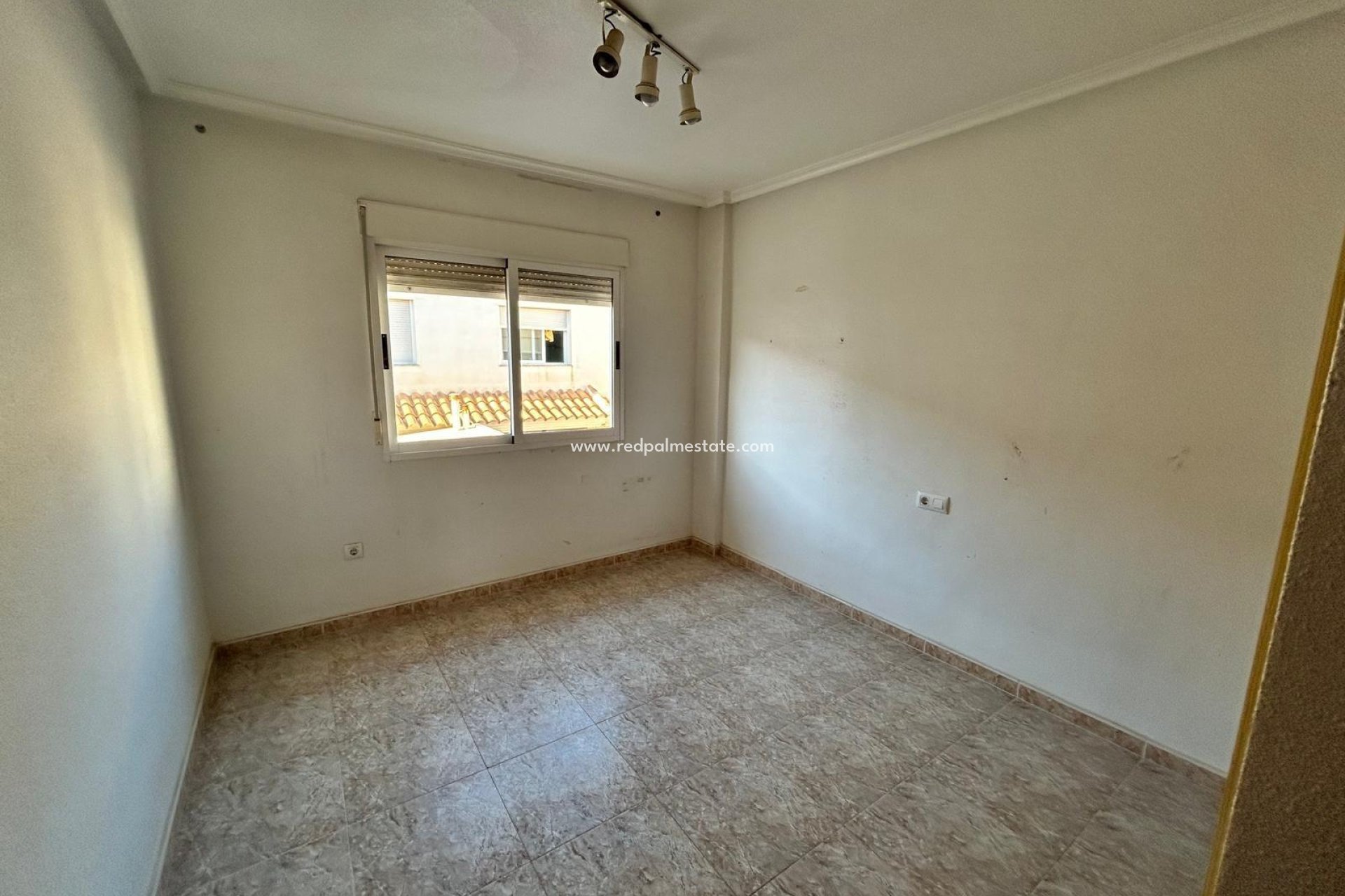 Reventa - Casa Adosada -
Los Alczares - Los Alcazares