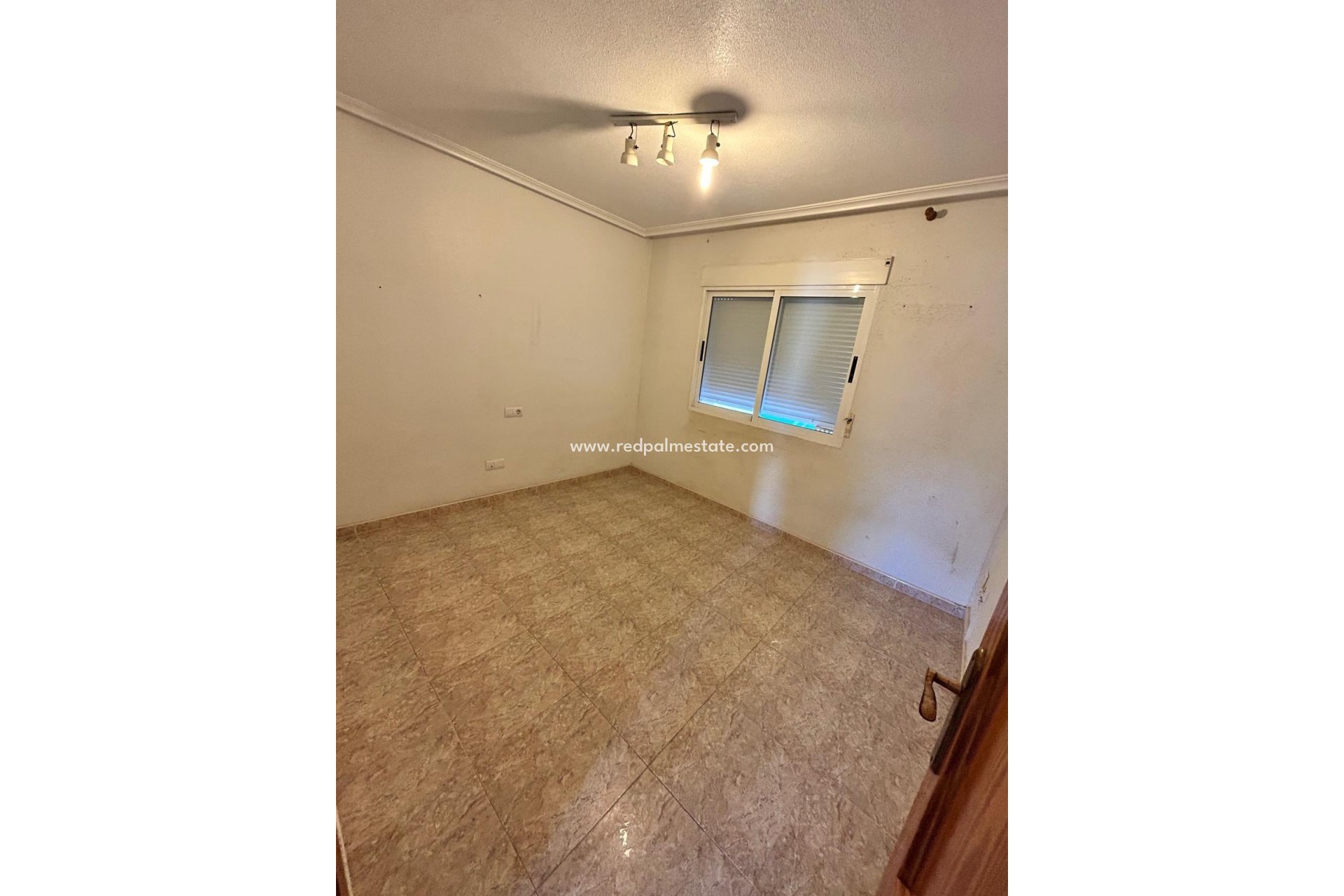 Reventa - Casa Adosada -
Los Alczares - Los Alcazares