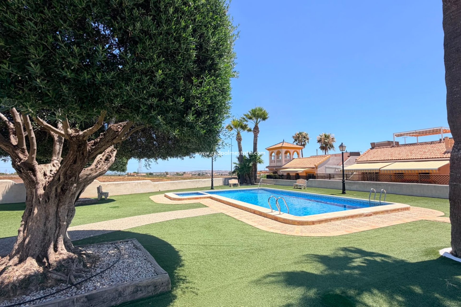 Reventa - Casa Adosada -
Montesinos - Los Montesinos