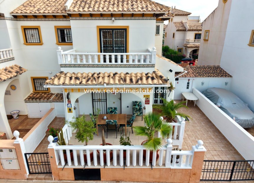 Reventa - Casa Adosada -
Orihuela Costa - Cabo Roig