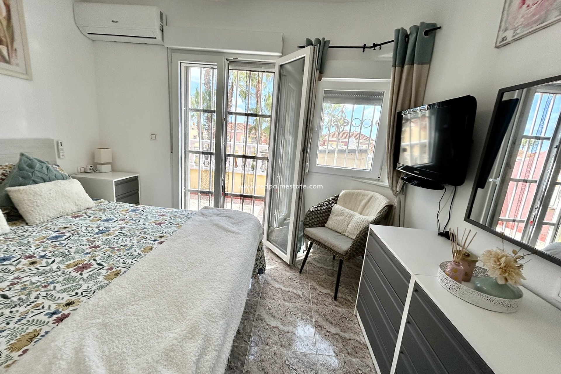 Reventa - Casa Adosada -
Orihuela Costa - Cabo Roig