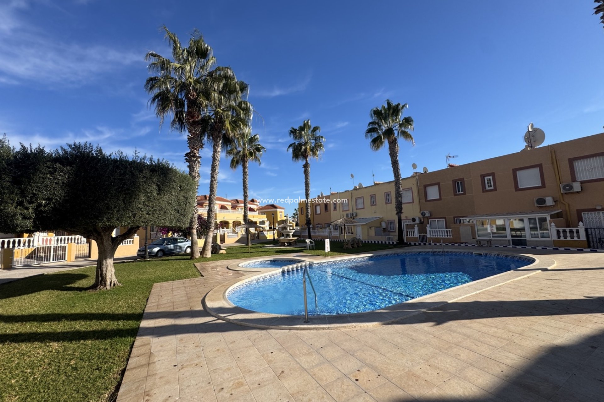 Reventa - Casa Adosada -
Orihuela Costa - Cabo Roig