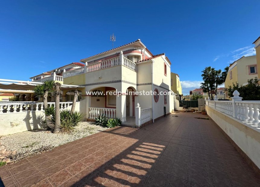 Reventa - Casa Adosada -
Orihuela Costa - Cabo Roig