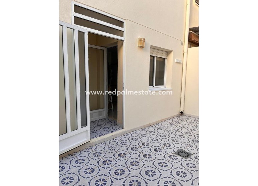 Reventa - Casa Adosada -
Orihuela Costa - Campoamor