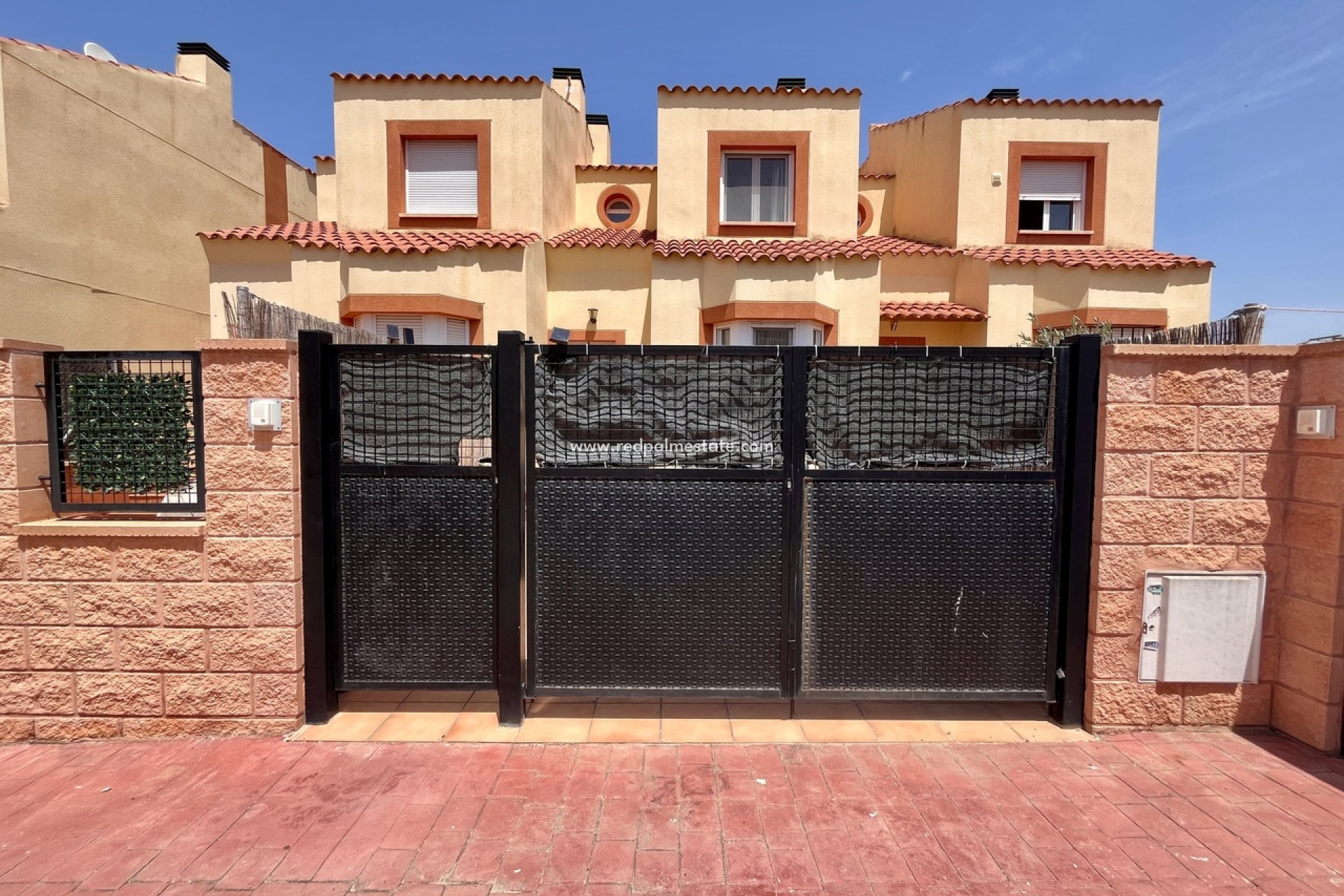 Reventa - Casa Adosada -
Orihuela Costa - Costa Blanca