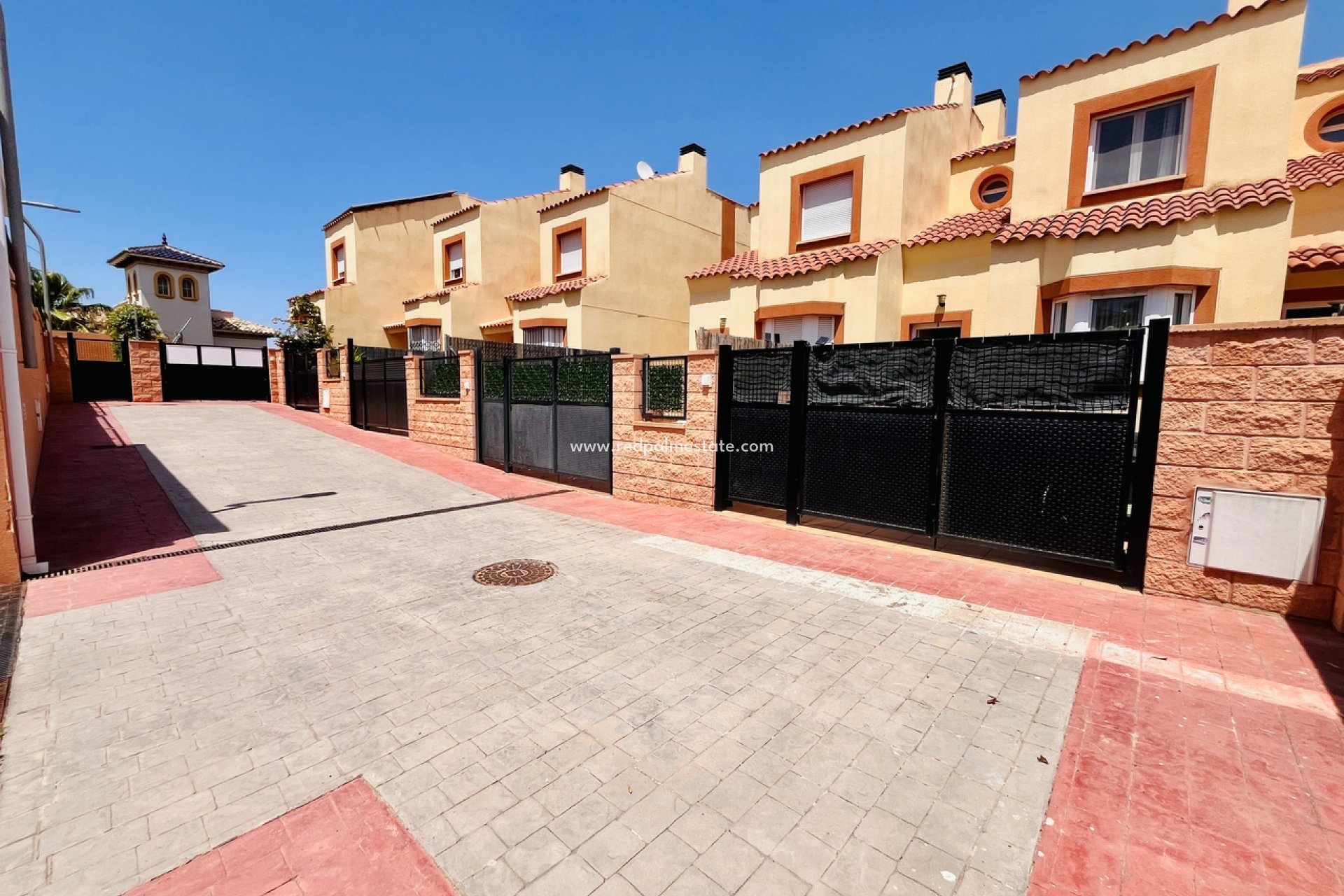 Reventa - Casa Adosada -
Orihuela Costa - Costa Blanca