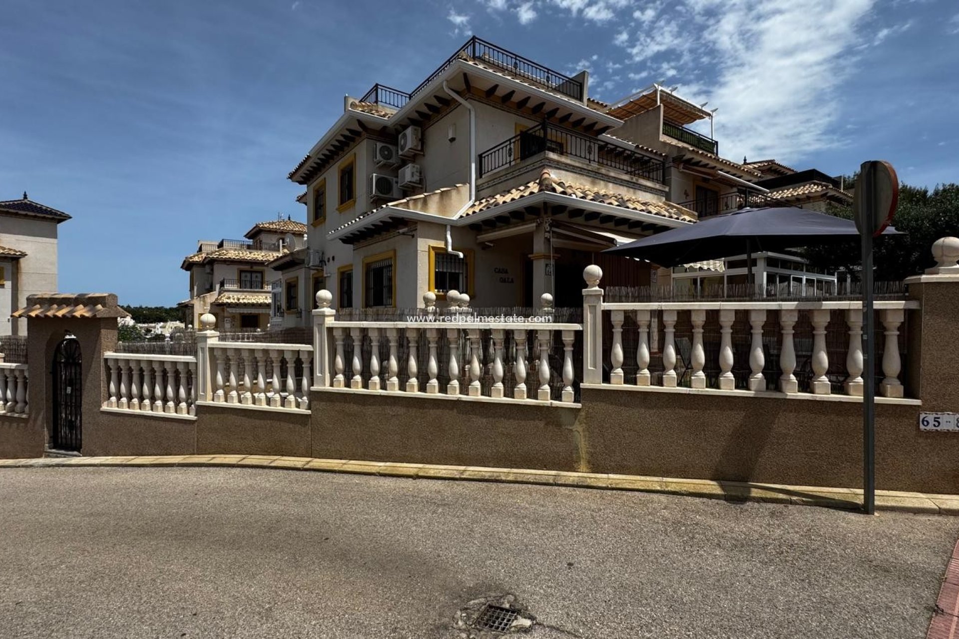 Reventa - Casa Adosada -
Orihuela Costa - Costa Blanca