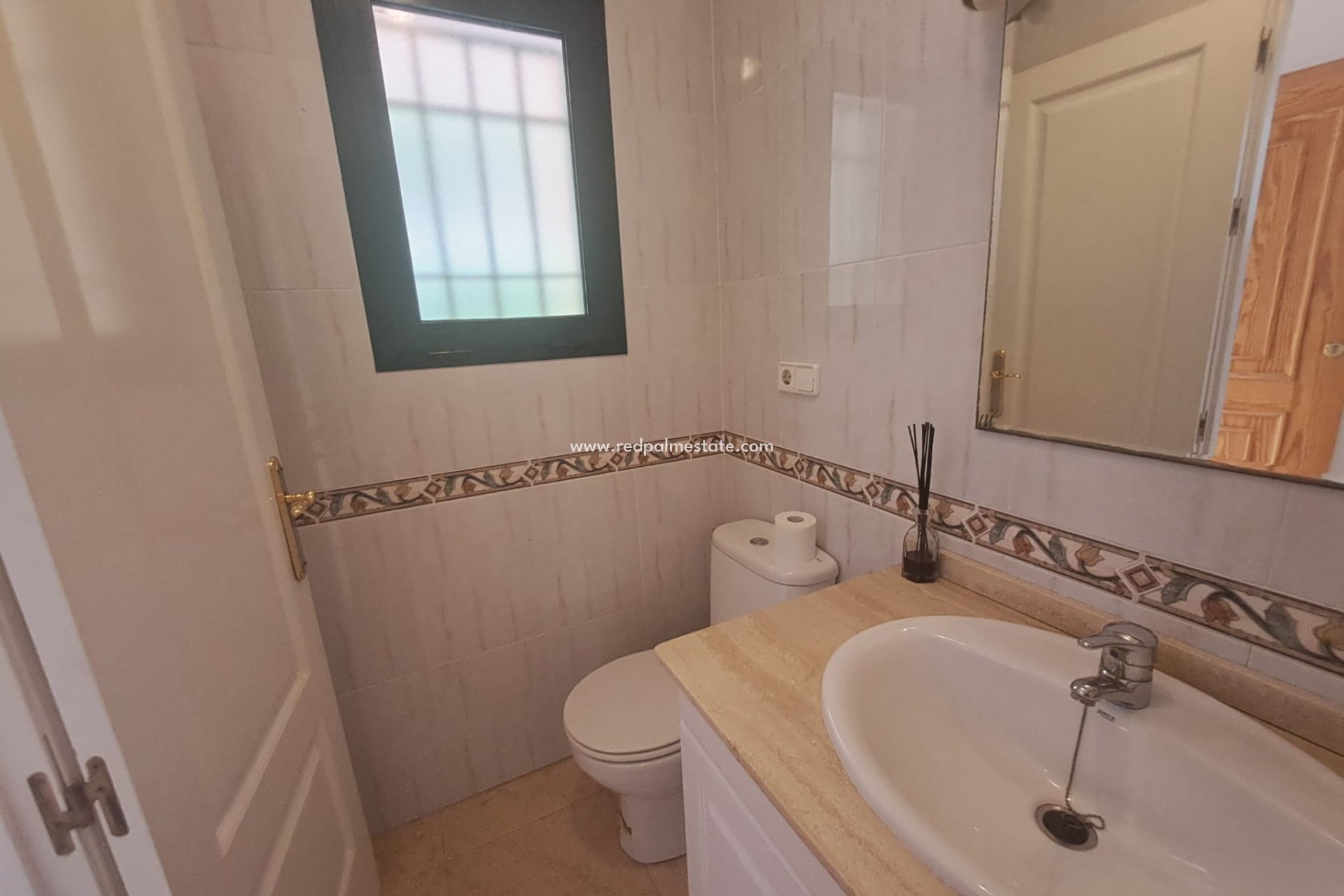 Reventa - Casa Adosada -
Orihuela Costa - Costa Blanca