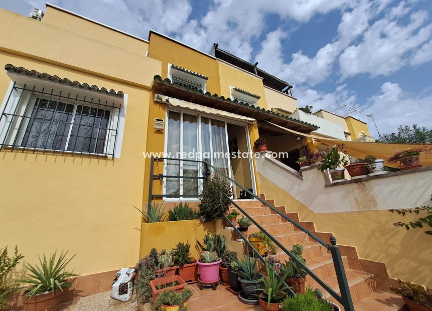 Reventa - Casa Adosada -
Orihuela Costa - Costa Blanca