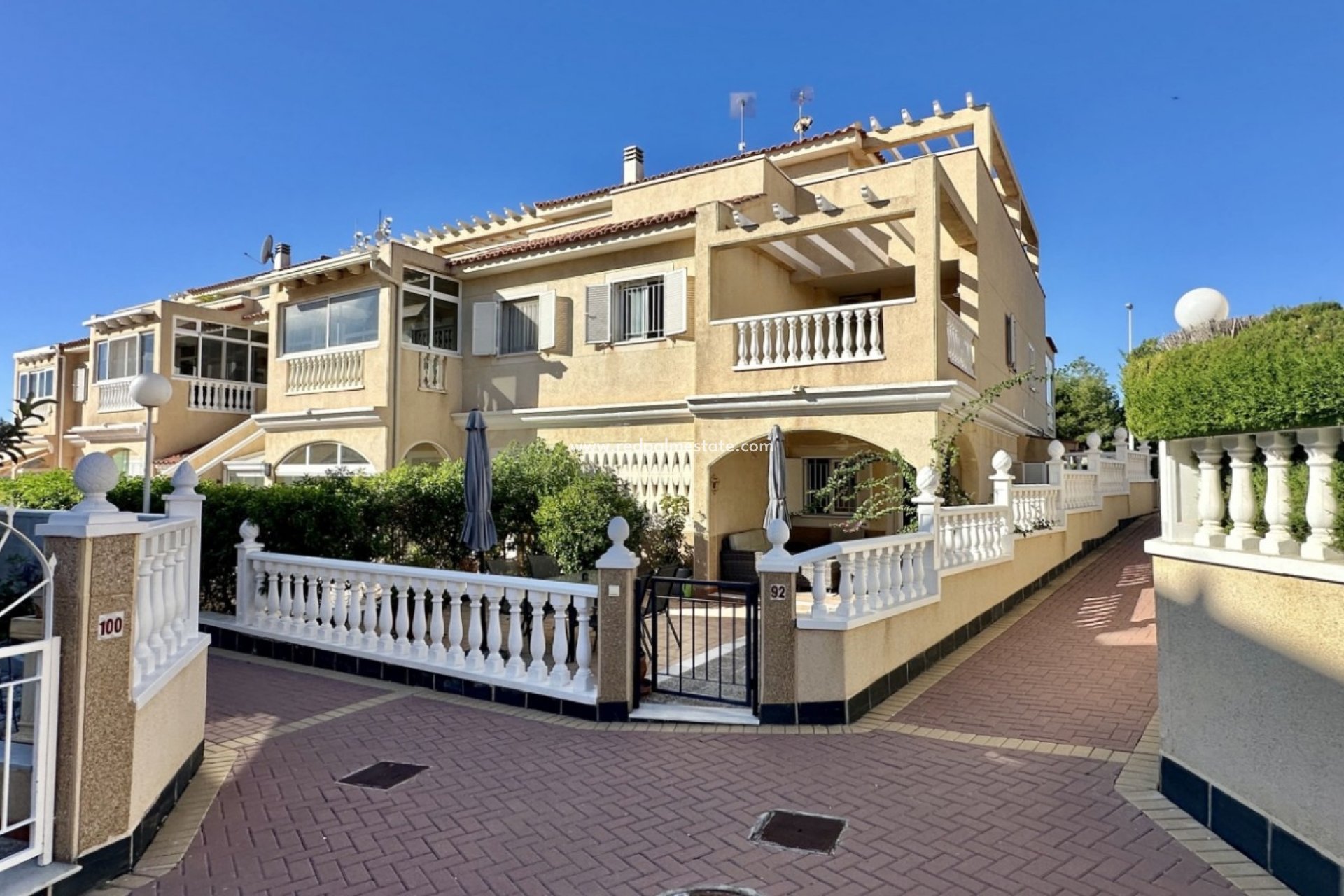 Reventa - Casa Adosada -
Orihuela Costa - Costa Blanca