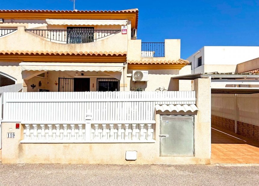 Reventa - Casa Adosada -
Orihuela Costa - Costa Blanca