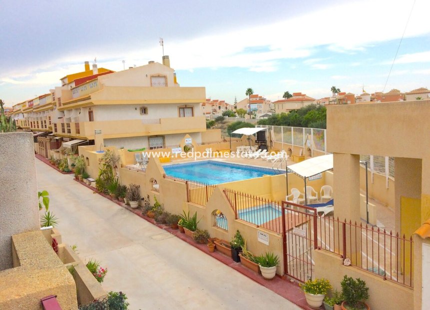 Reventa - Casa Adosada -
Orihuela Costa - Costa Blanca
