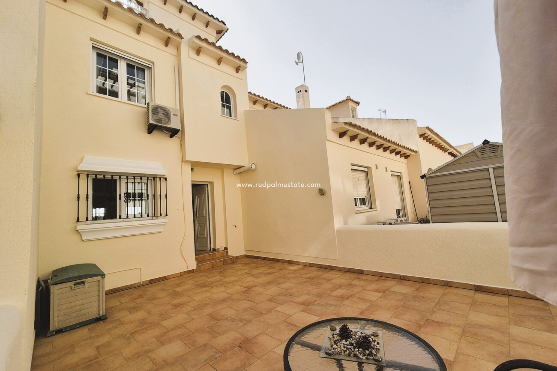 Reventa - Casa Adosada -
Orihuela Costa - Inland