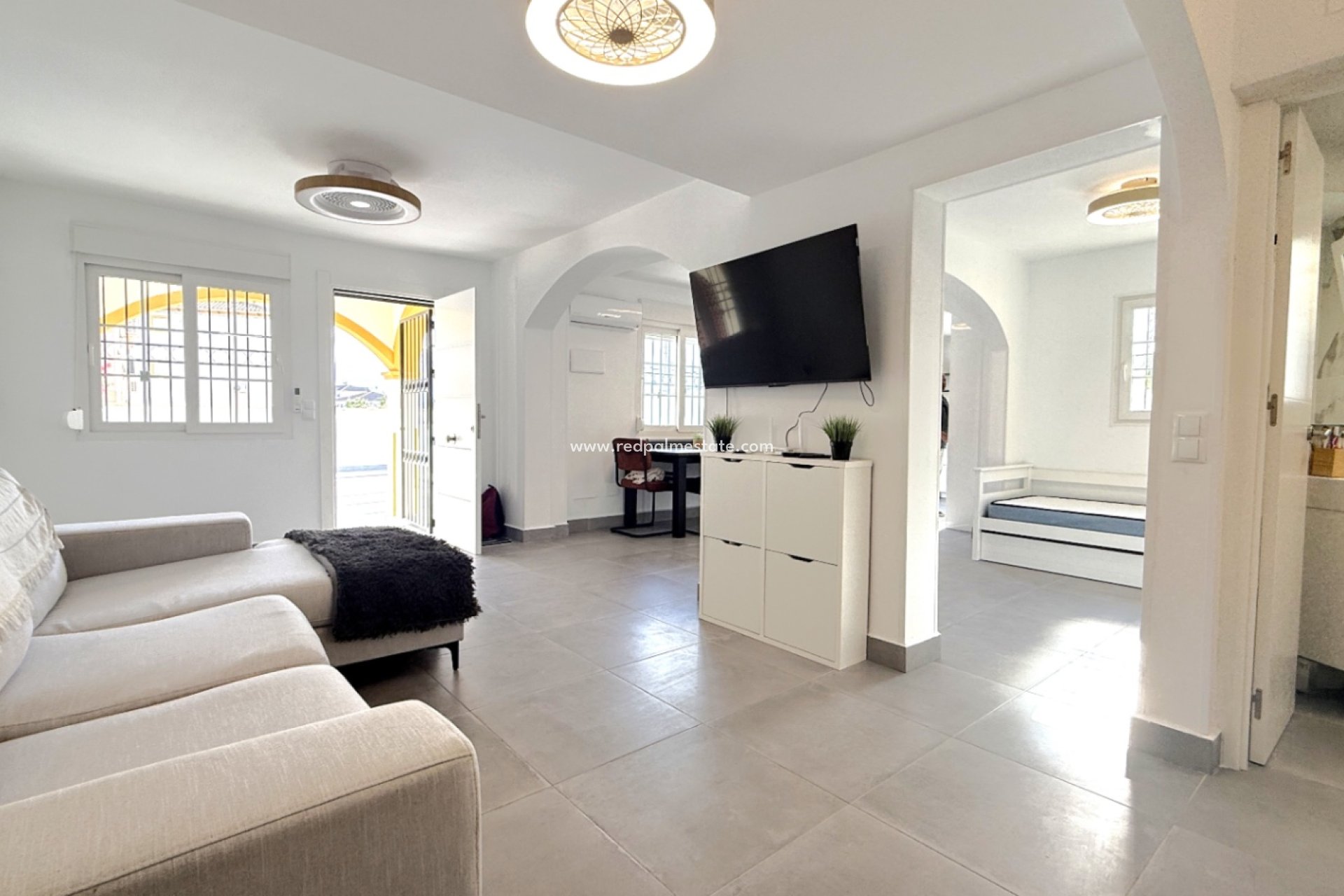 Reventa - Casa Adosada -
Orihuela Costa - Inland