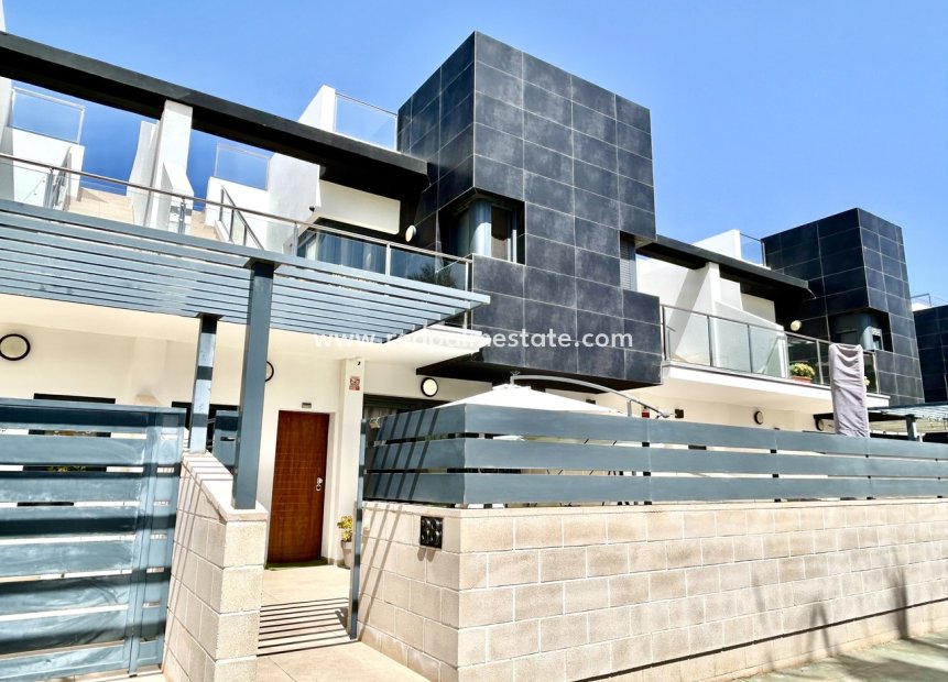 Reventa - Casa Adosada -
Orihuela Costa - Inland