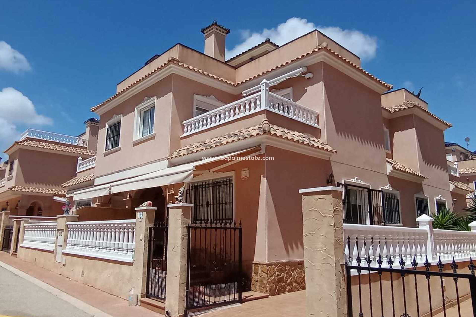 Reventa - Casa Adosada -
Orihuela Costa - Inland