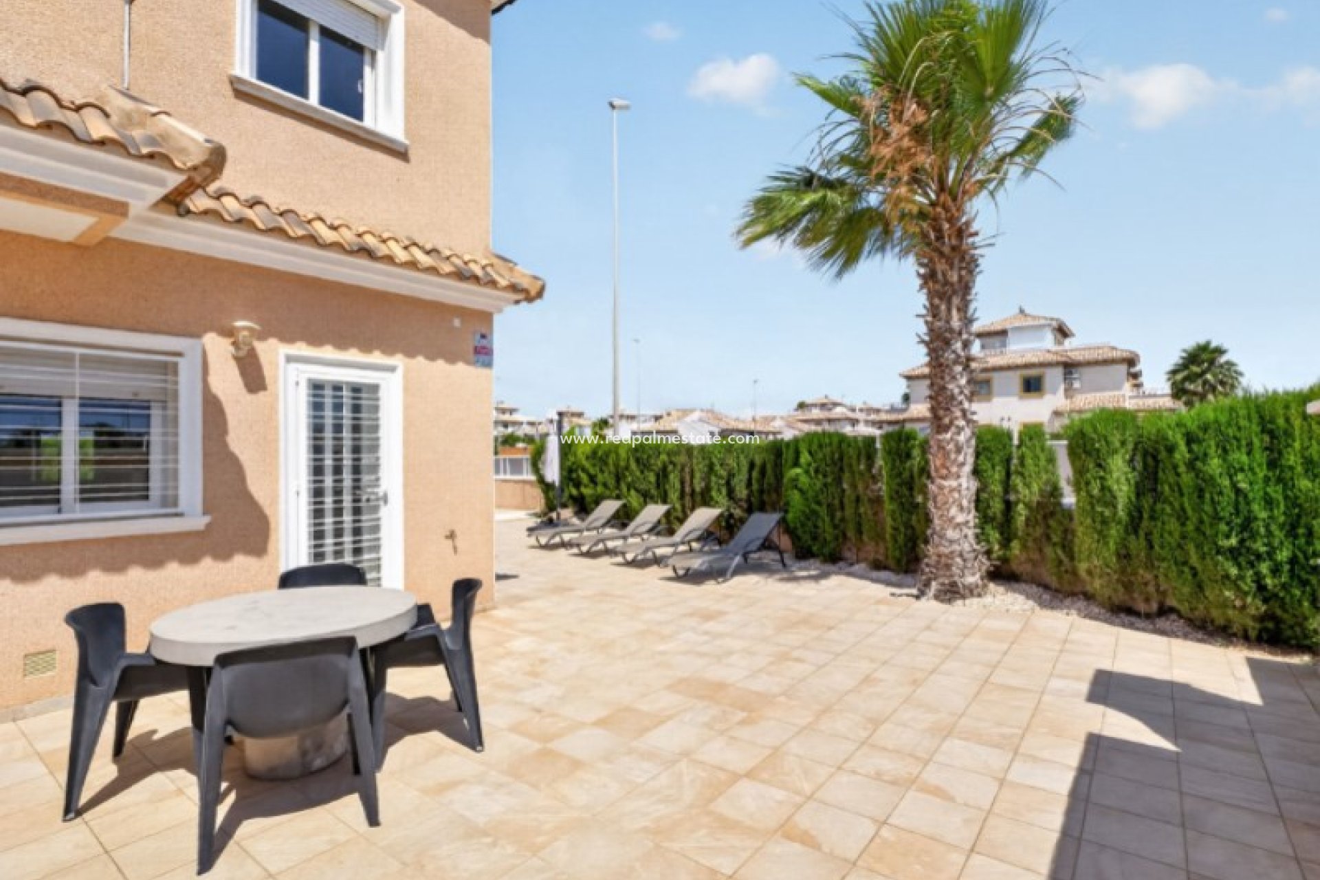 Reventa - Casa Adosada -
Orihuela Costa - Inland