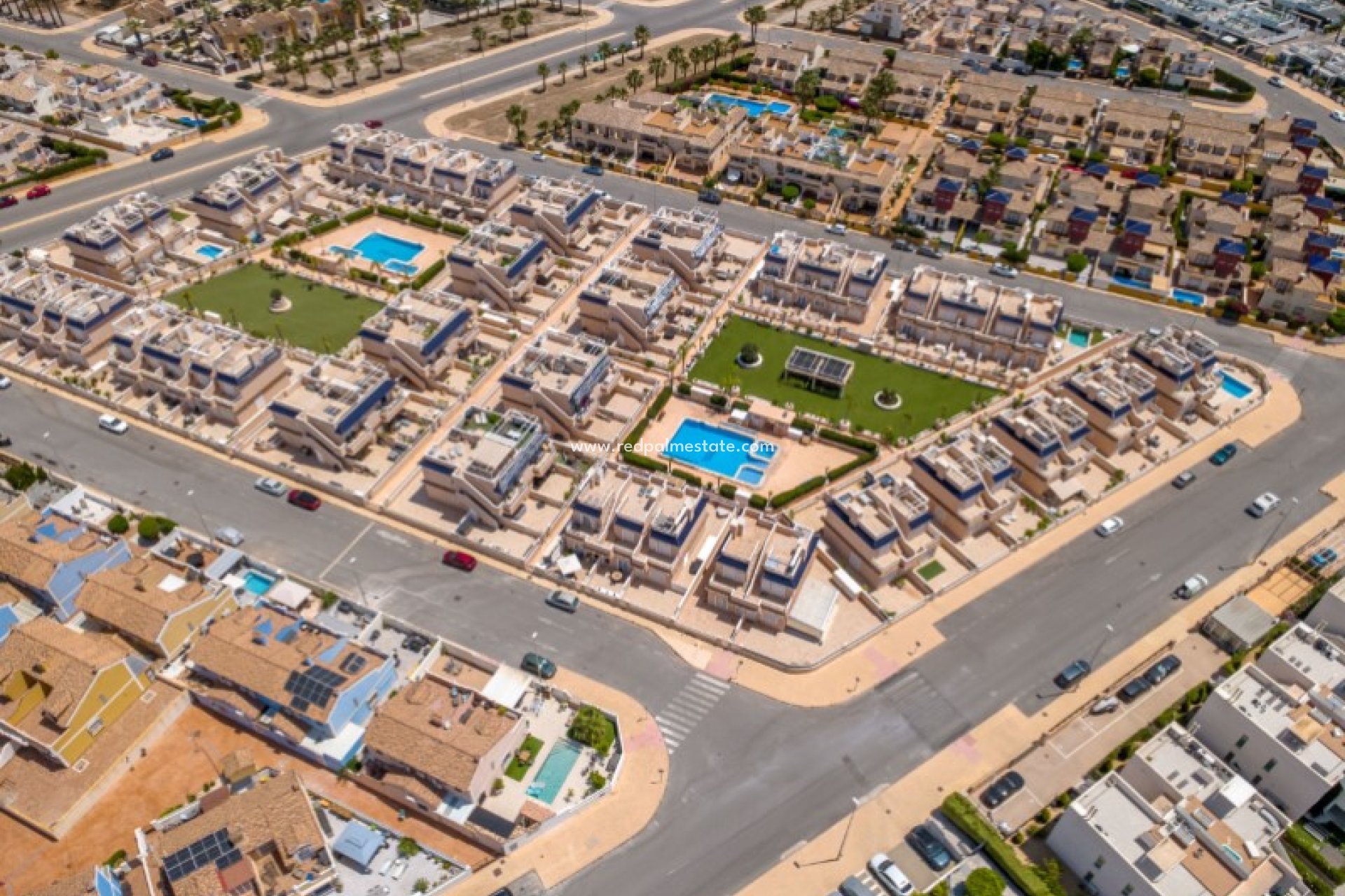 Reventa - Casa Adosada -
Orihuela Costa - Inland