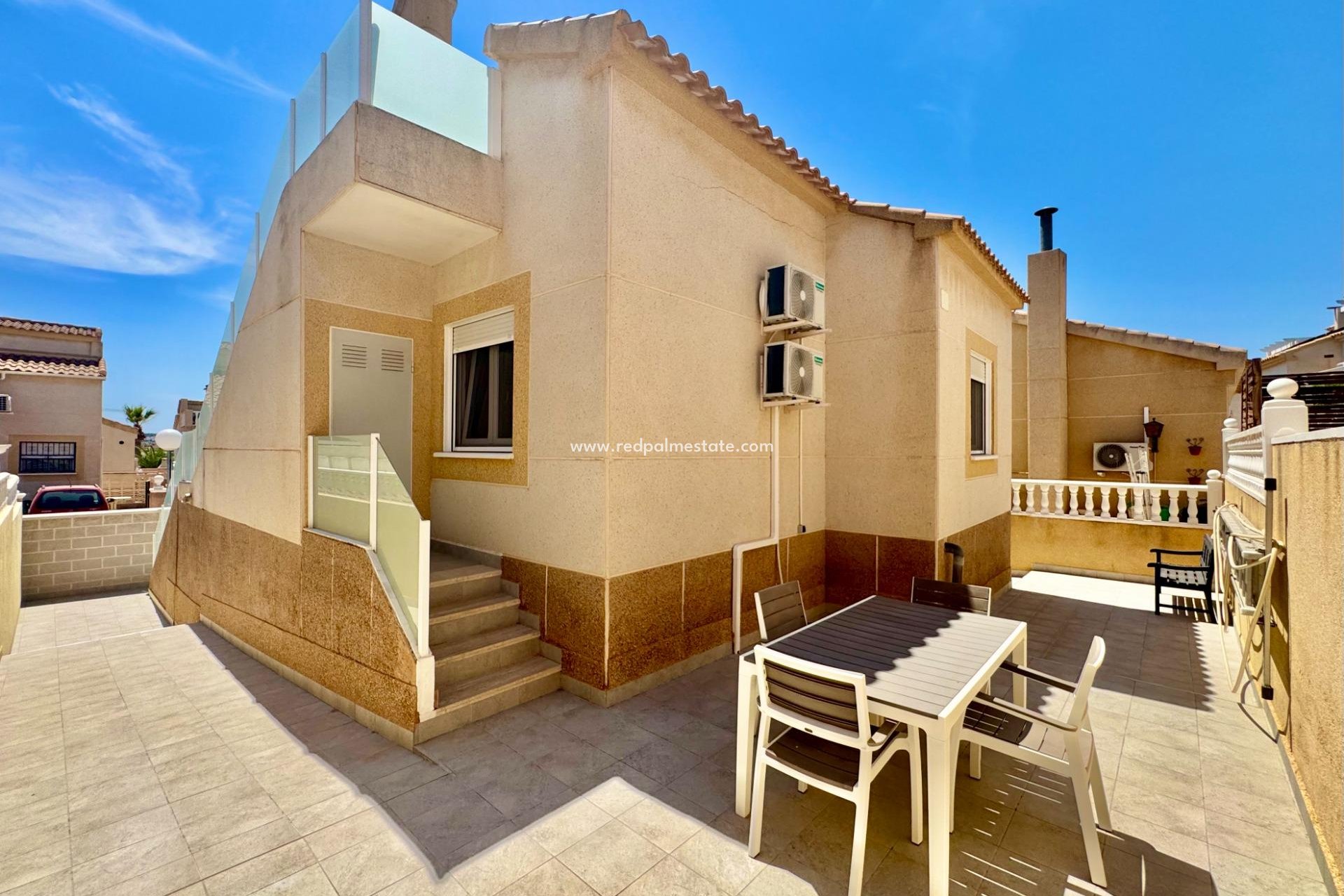 Reventa - Casa Adosada -
Orihuela Costa - La Florida